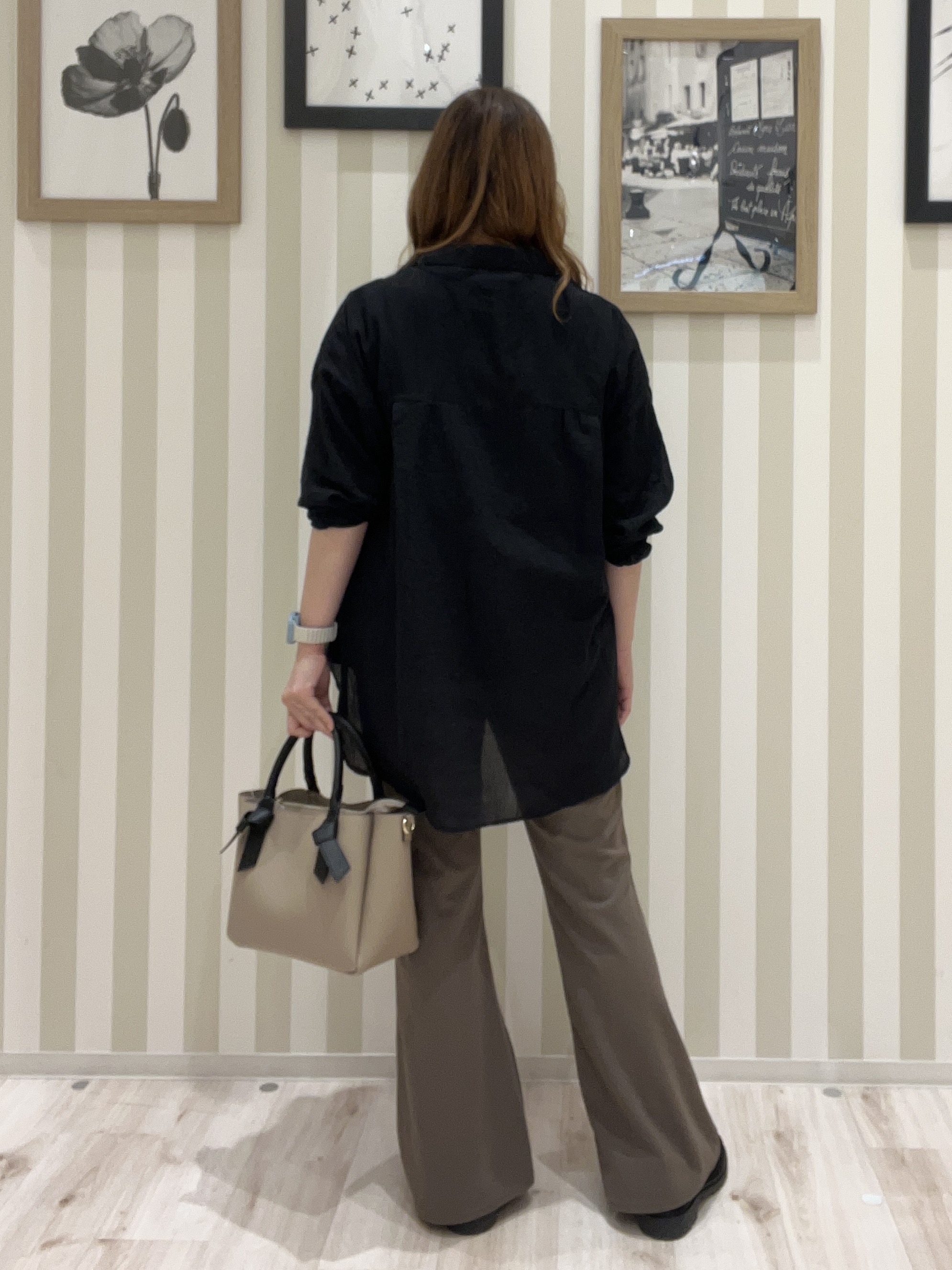 mさんの「SHOO･LA･RUE｜【体型カバー】ふんわり質感 やわらかこなれシアーシャツ」を使ったコーディネート