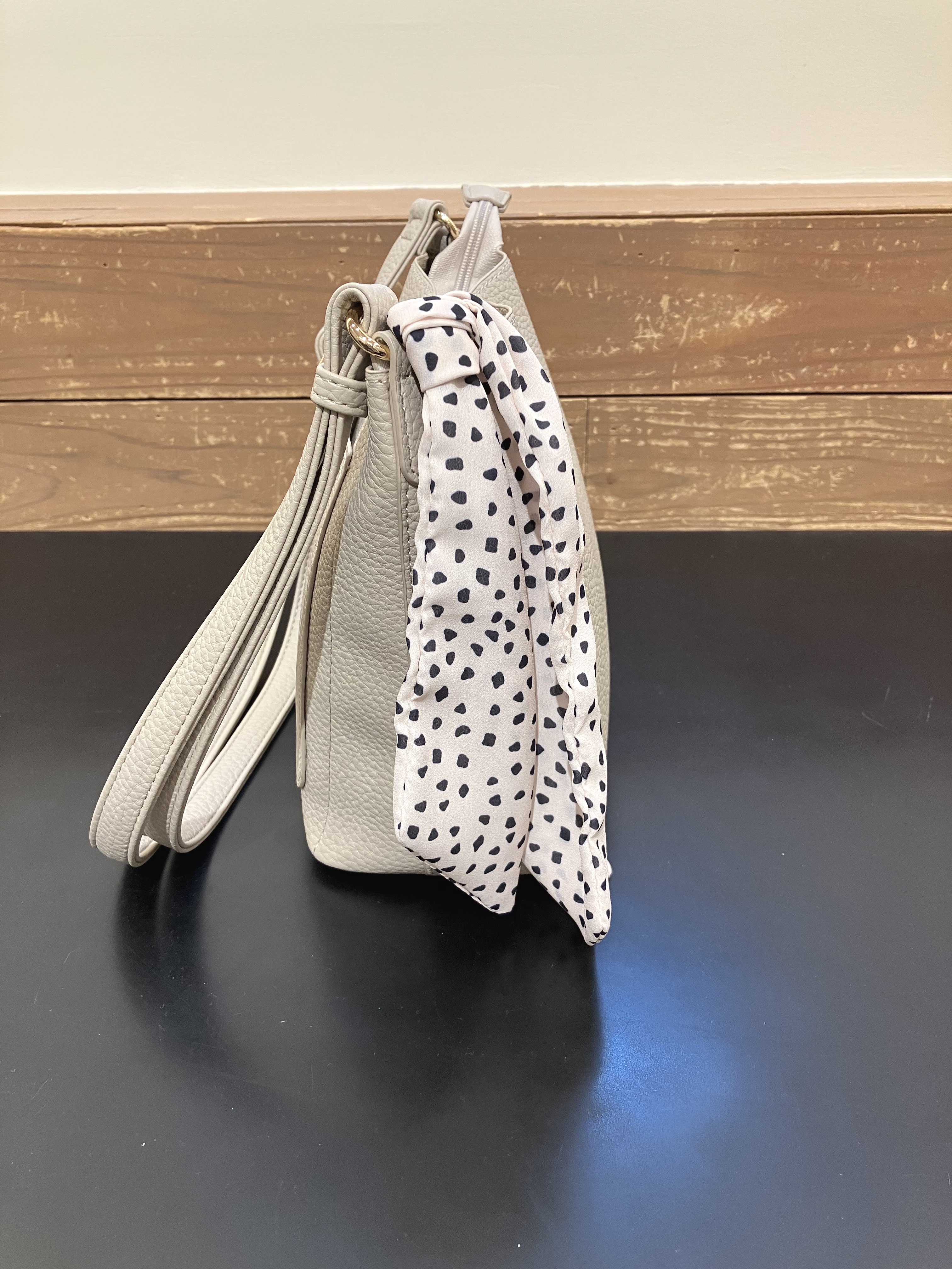 みなこさんの「SHOO･LA･RUE｜スカーフ付きショルダーバッグ」を使ったコーディネート