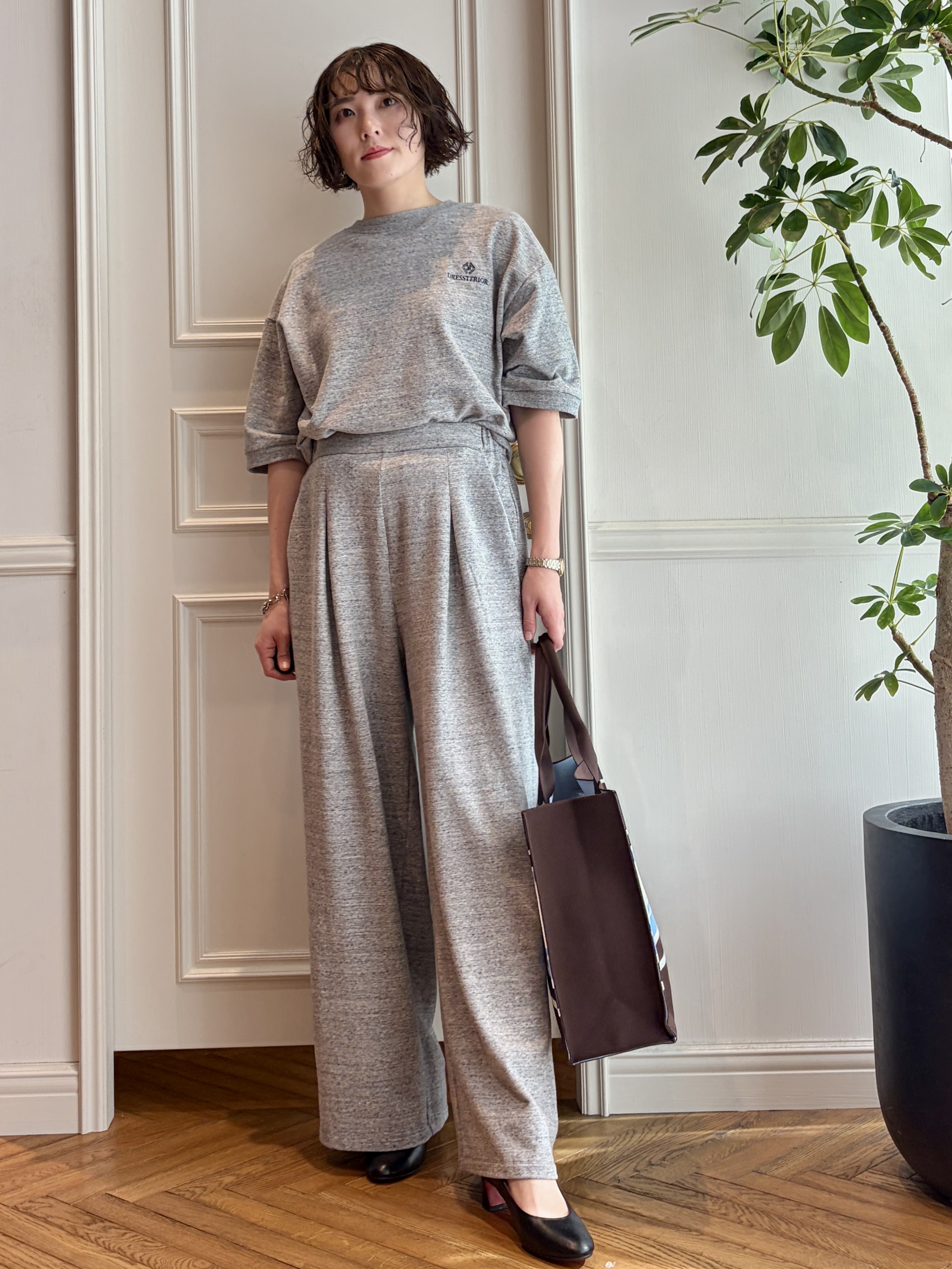nakaoさんの「DRESSTERIOR｜【セットアップ可/ウォッシャブル】ストレッチ裏毛ハーフスリーブプルオーバー」を使ったコーディネート