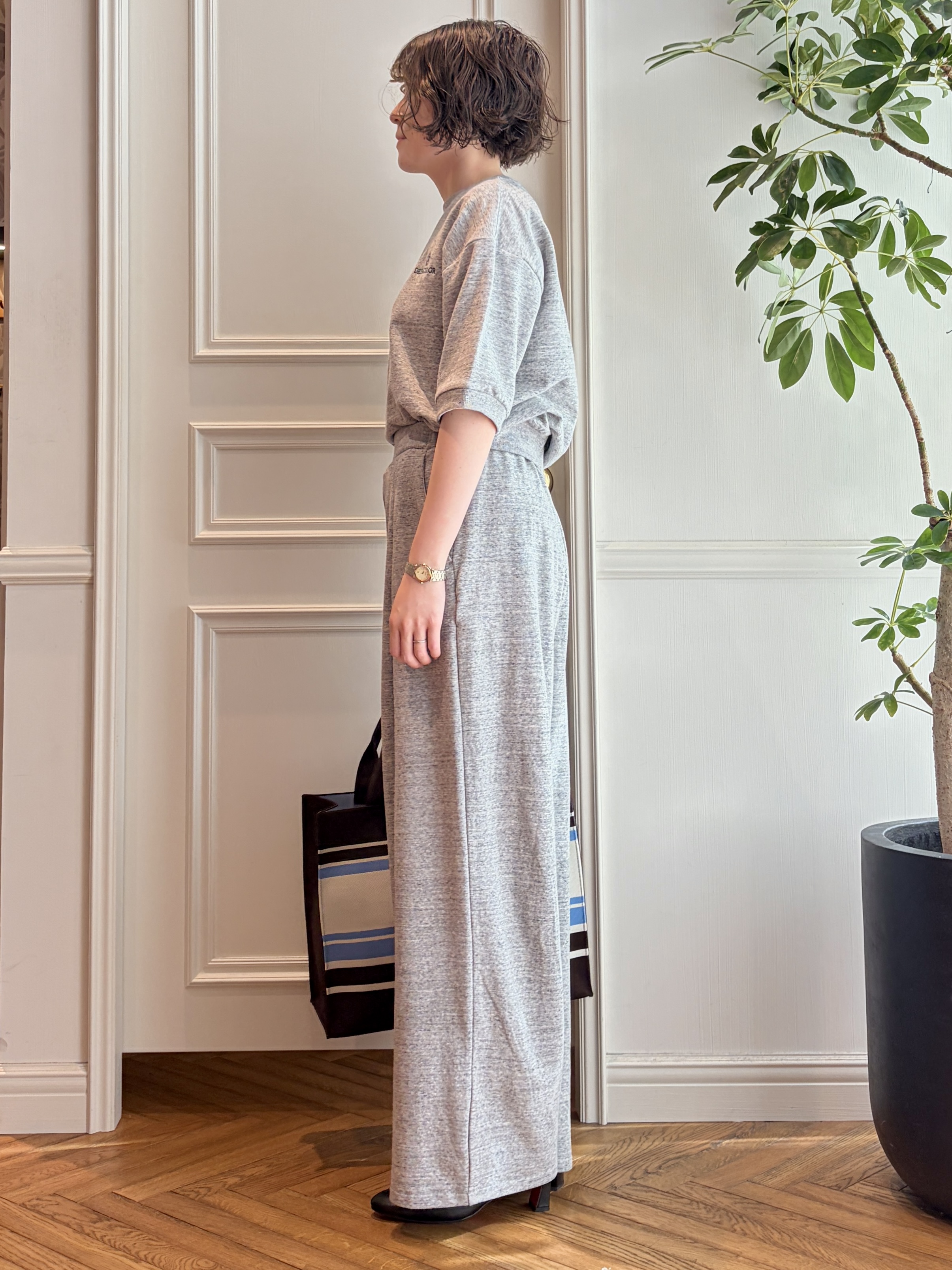 nakaoさんの「DRESSTERIOR｜【セットアップ可/ウォッシャブル】ストレッチ裏毛ハーフスリーブプルオーバー」を使ったコーディネート