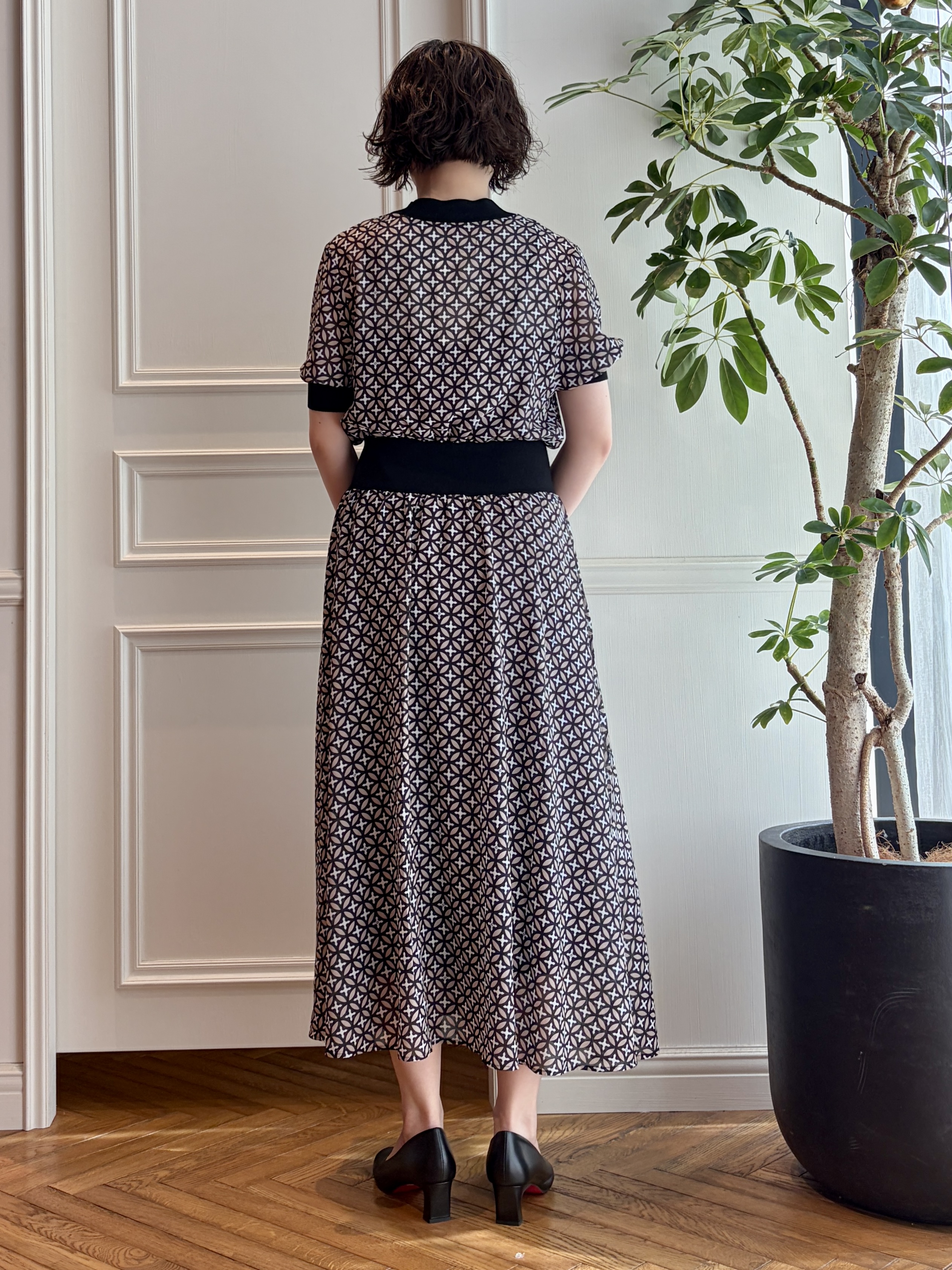 nakaoさんの「DRESSTERIOR｜【otonaMUSE5月号掲載】アーチフィットレザーパンプス」を使ったコーディネート