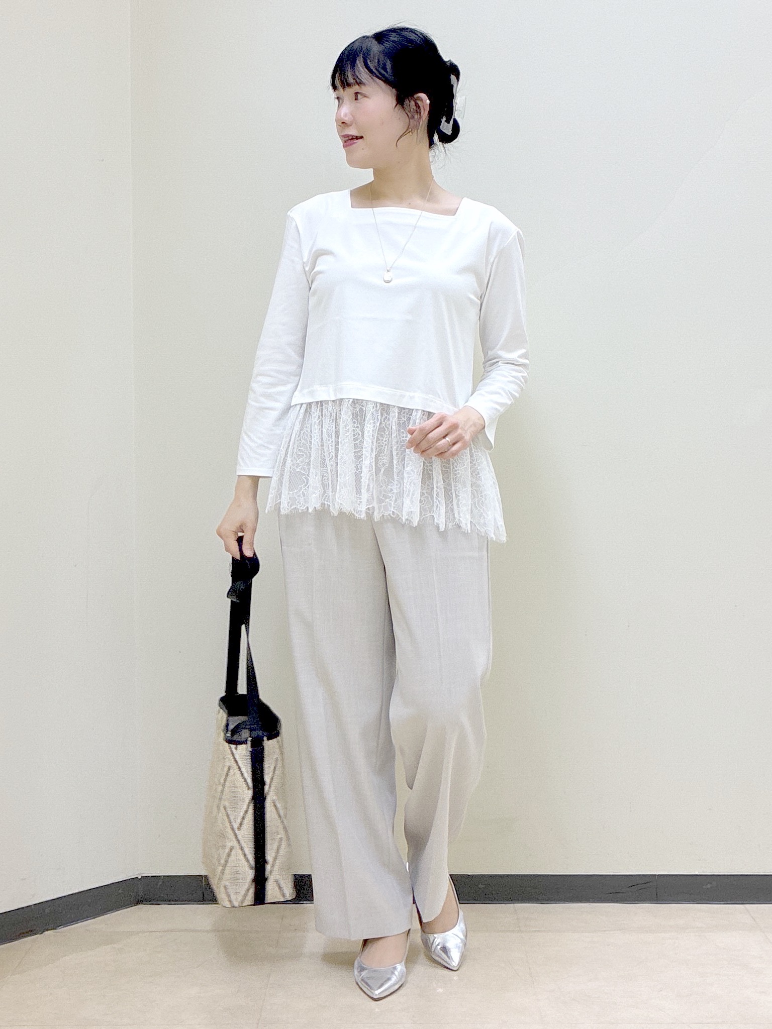  beni_gingerさんの「Reflect｜【UVカット／接触冷感／レイヤードにおすすめ◎】レース切り替えプルオーバージャージ」を使ったコーディネート