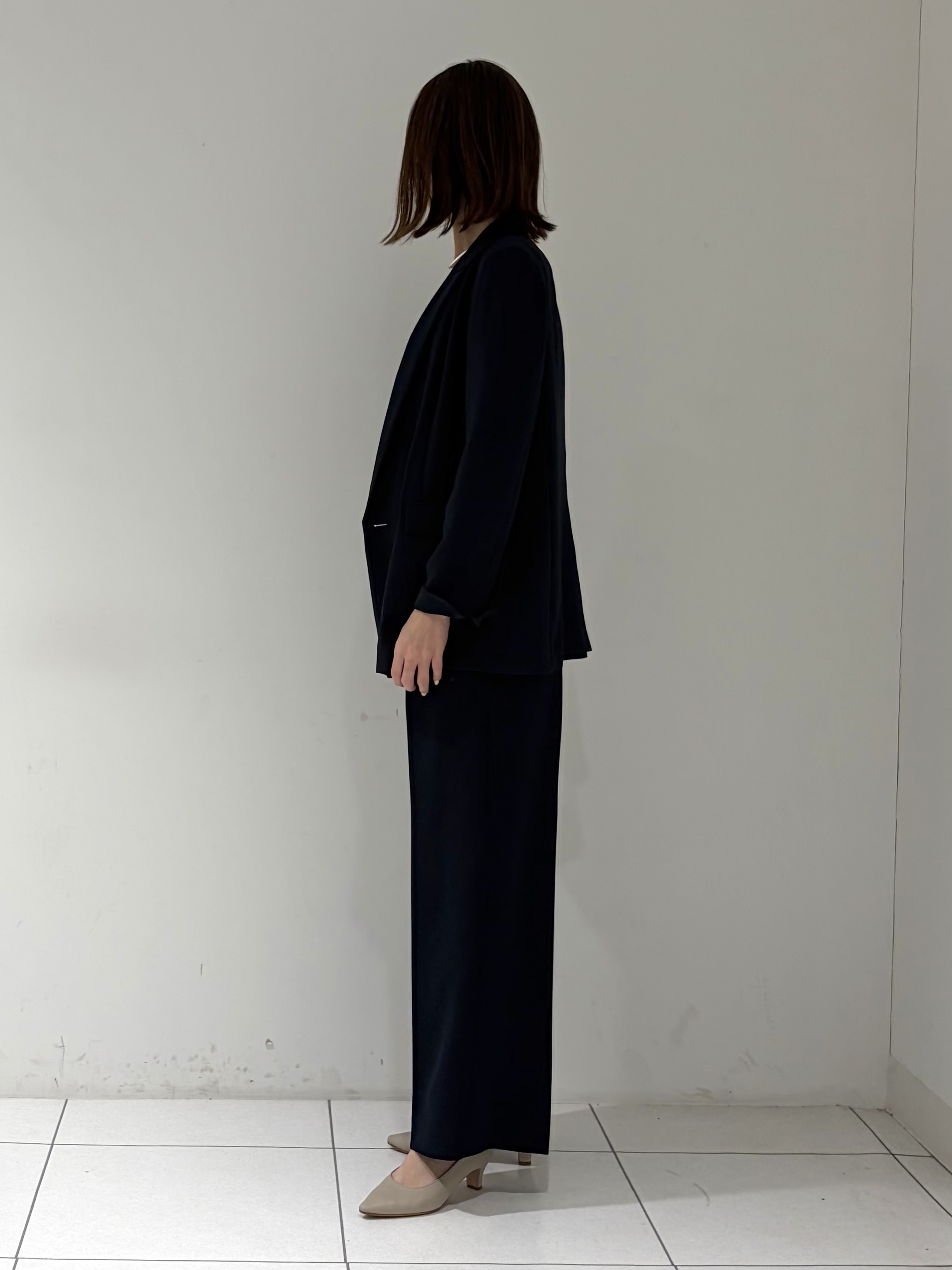 shioriさんの「INDIVI｜【洗える／多機能／SETUP可】着る日傘ダブルジャケット」を使ったコーディネート