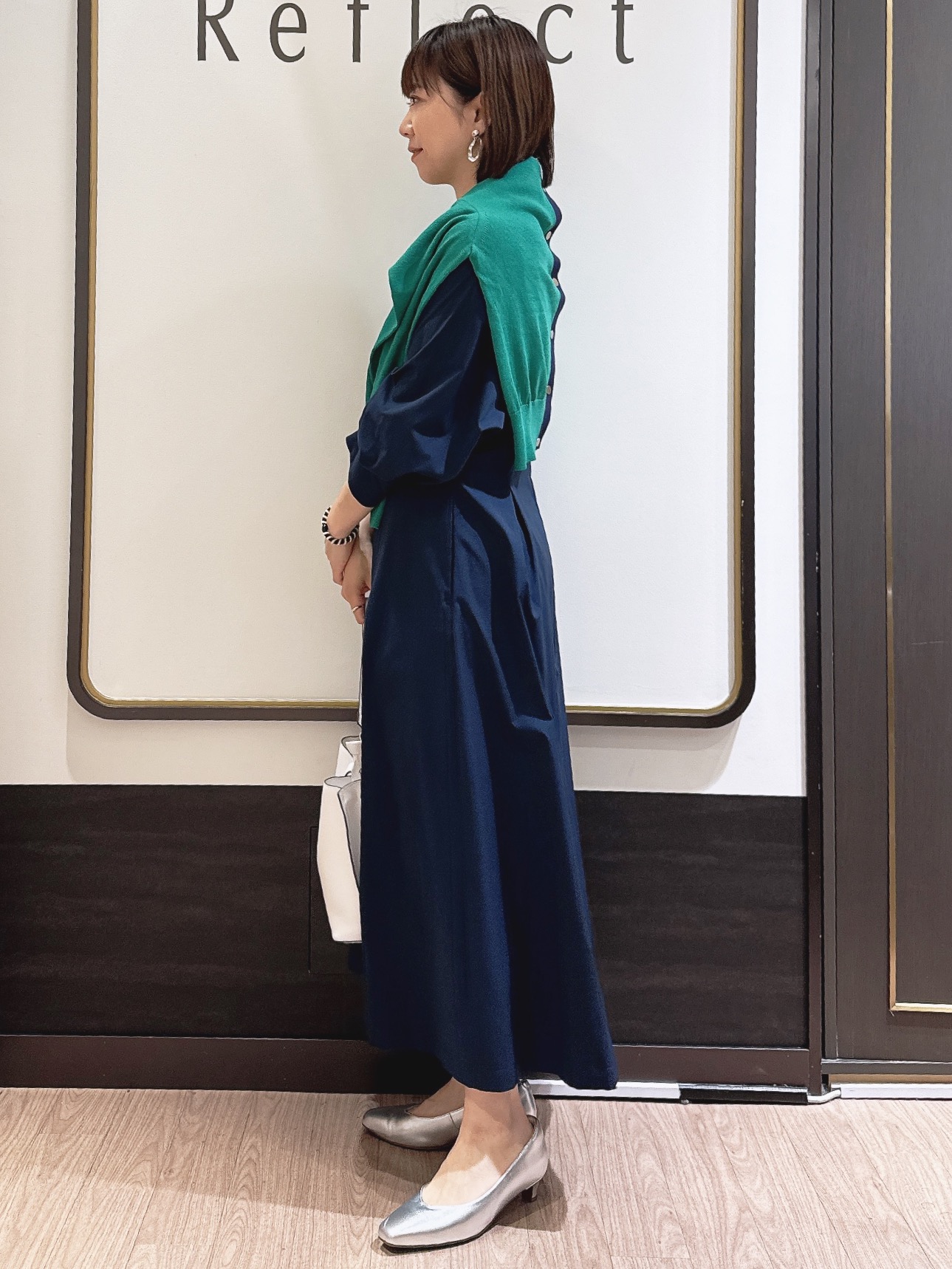 nekoさんの「Reflect｜【アンサンブル可】バイカラーカーディガン」を使ったコーディネート
