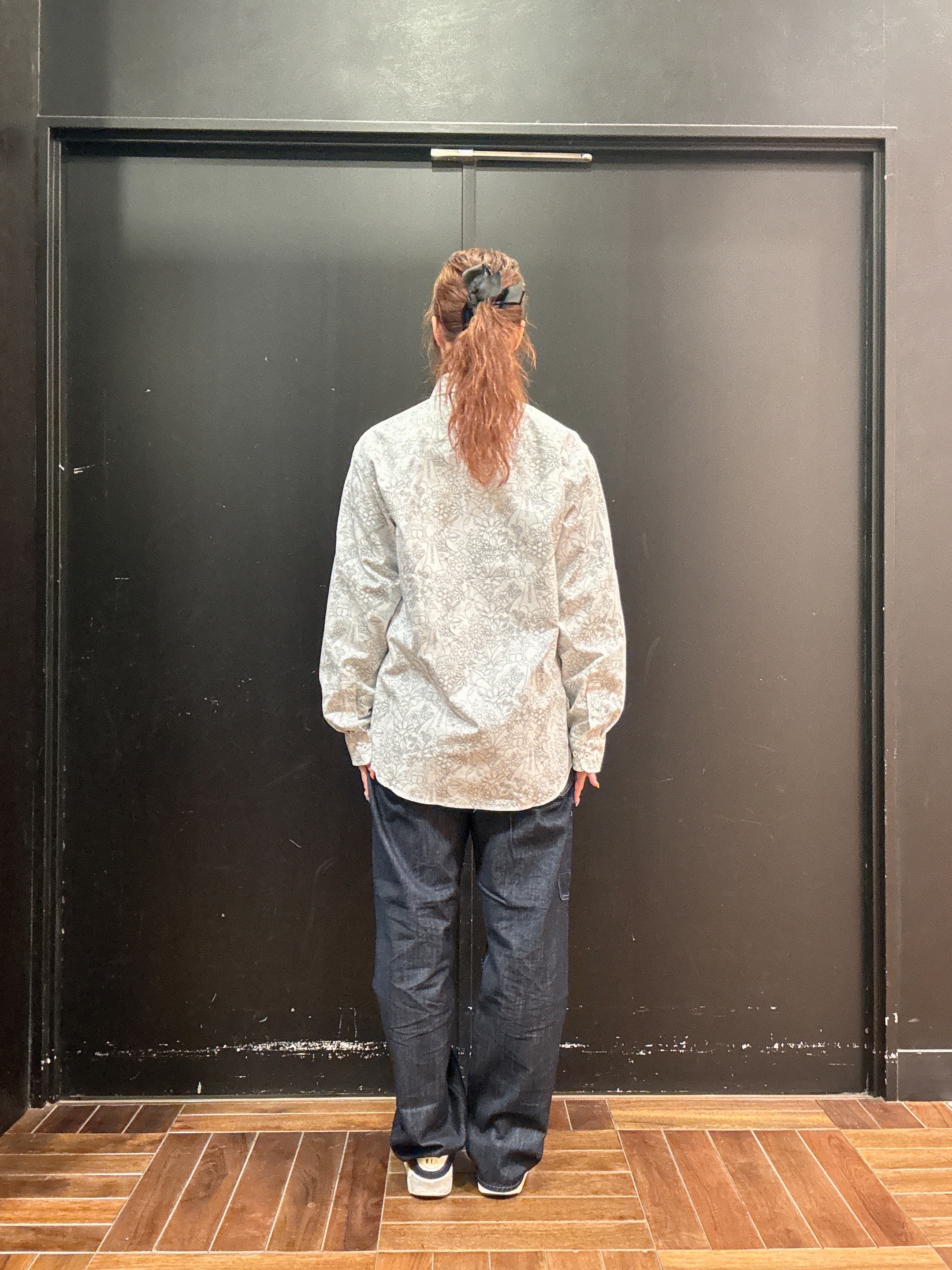 ヒナさんの「TAKEO KIKUCHI｜【BOWLER HAT LABEL】ビリケンプリント 長袖シャツ」を使ったコーディネート