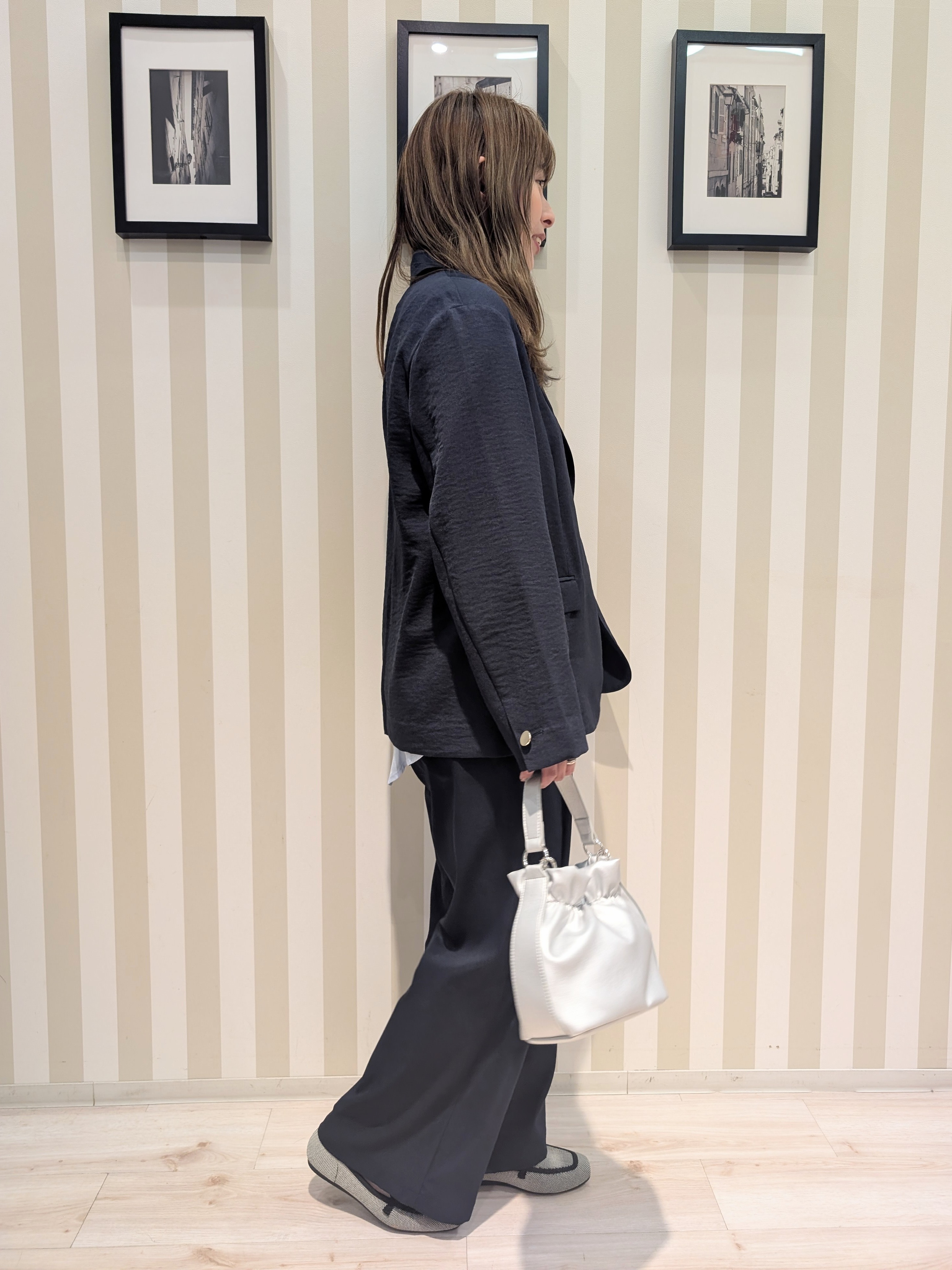 otaさんの「SHOO･LA･RUE｜【S-LL/セットアップ可/イージーケア/UV】オンにもオフにも 軽やかシングルジャケット」を使ったコーディネート