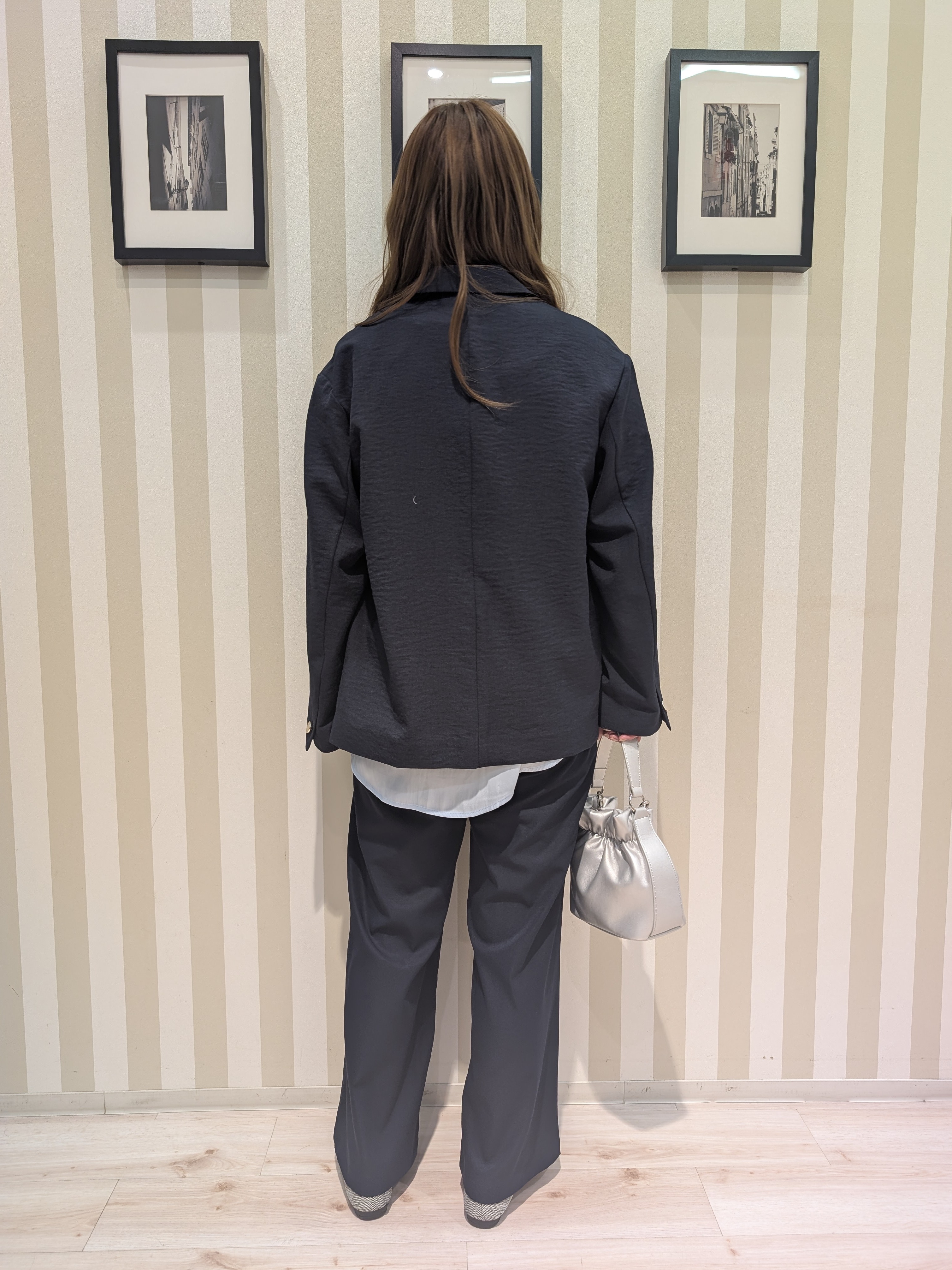 otaさんの「SHOO･LA･RUE｜【S-LL/セットアップ可/イージーケア/UV】オンにもオフにも 軽やかシングルジャケット」を使ったコーディネート