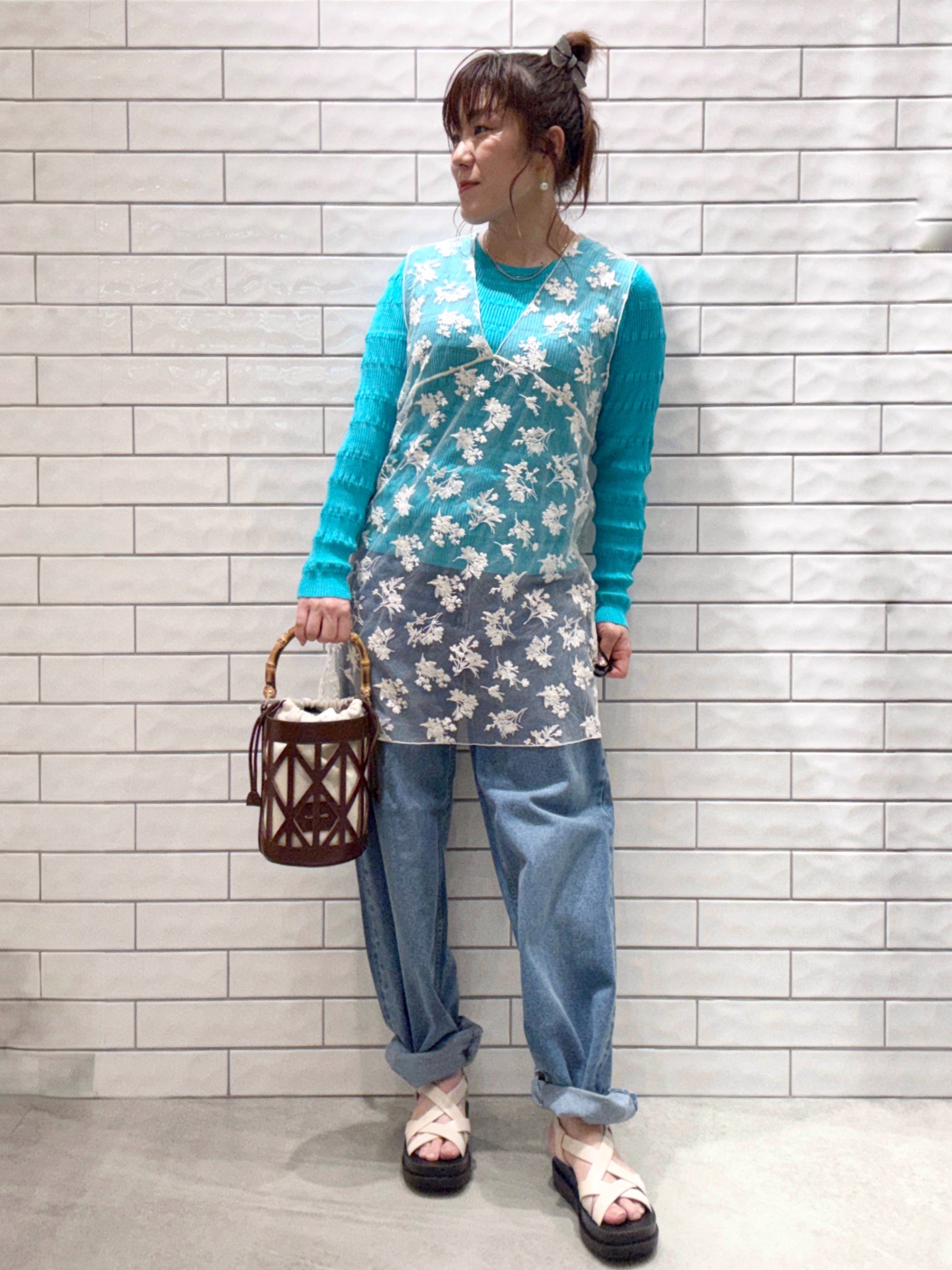maichiさんの「OPAQUE.CLIP｜シアー刺繍チュニックブラウス【洗濯機OK】」を使ったコーディネート