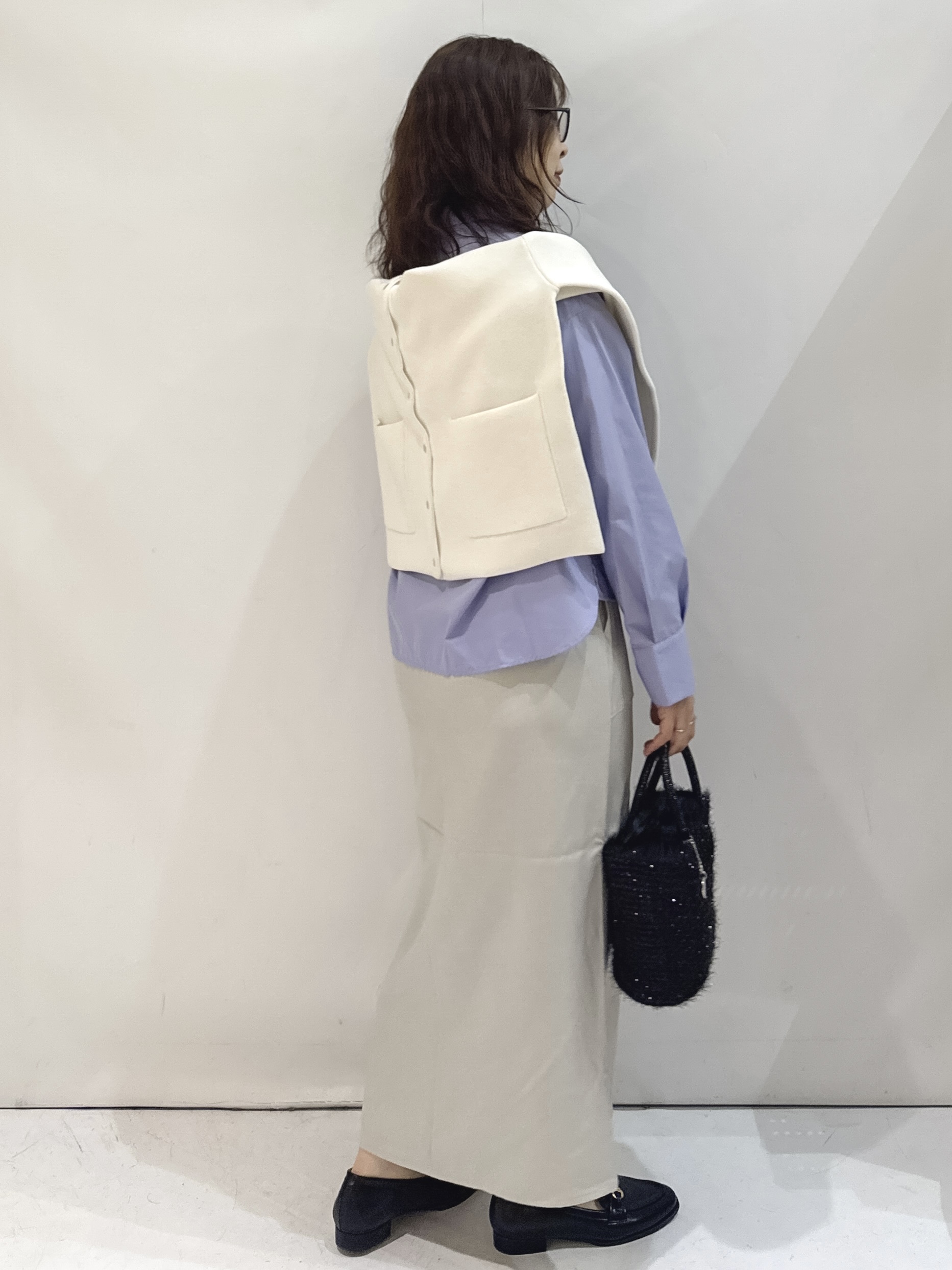 nakkoさんの「OPAQUE.CLIP｜タックフリルシャツ【洗濯機OK】」を使ったコーディネート