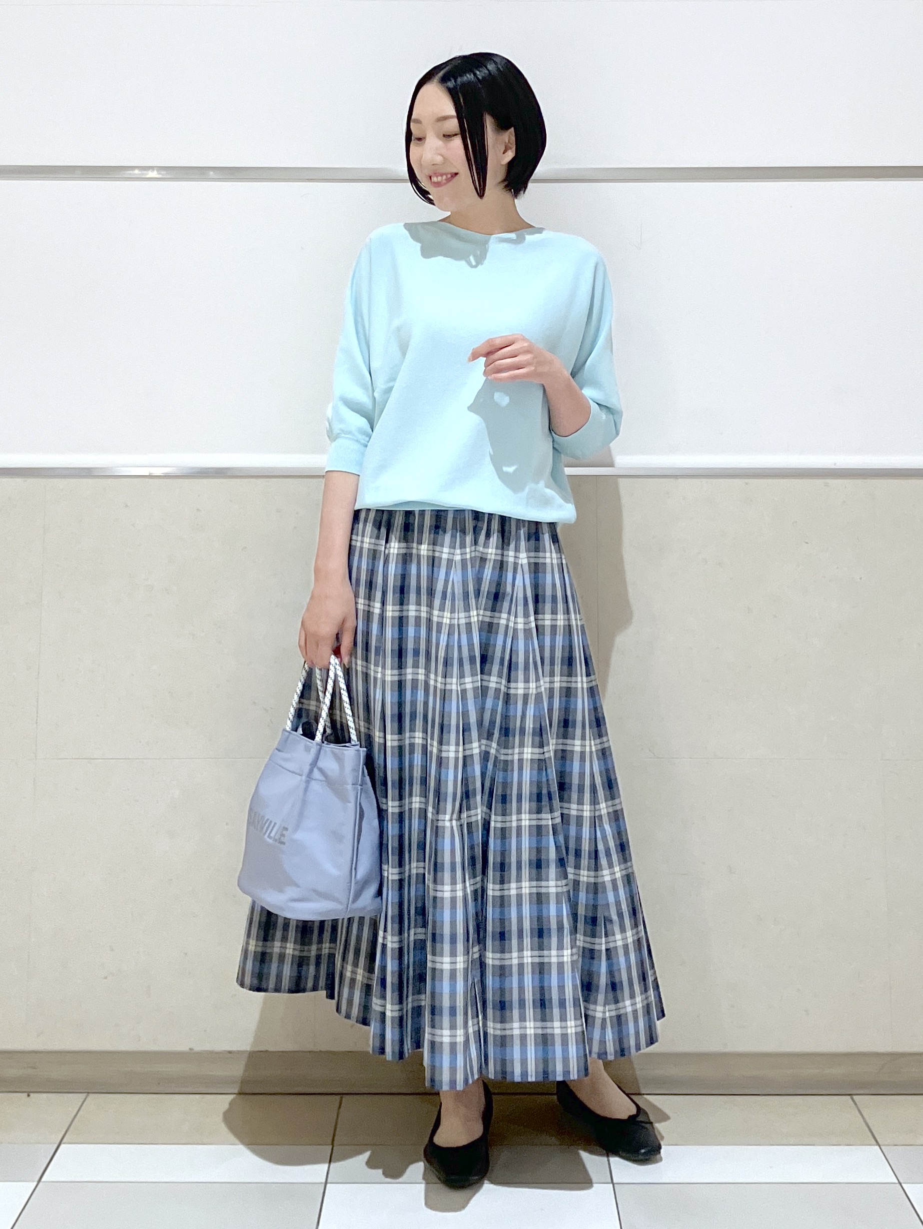 eriko さんの「Dessin｜【洗える】後ろボタンニットプルオーバー七分袖」を使ったコーディネート