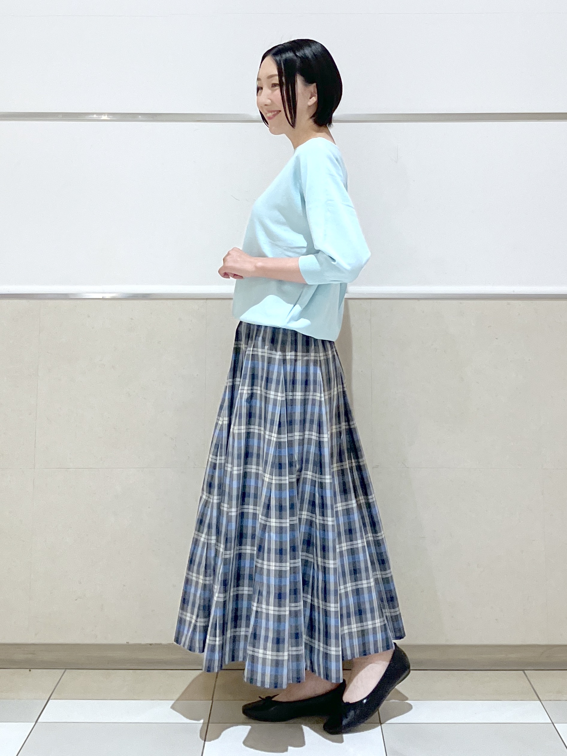 eriko さんの「Dessin｜【洗える】後ろボタンニットプルオーバー七分袖」を使ったコーディネート