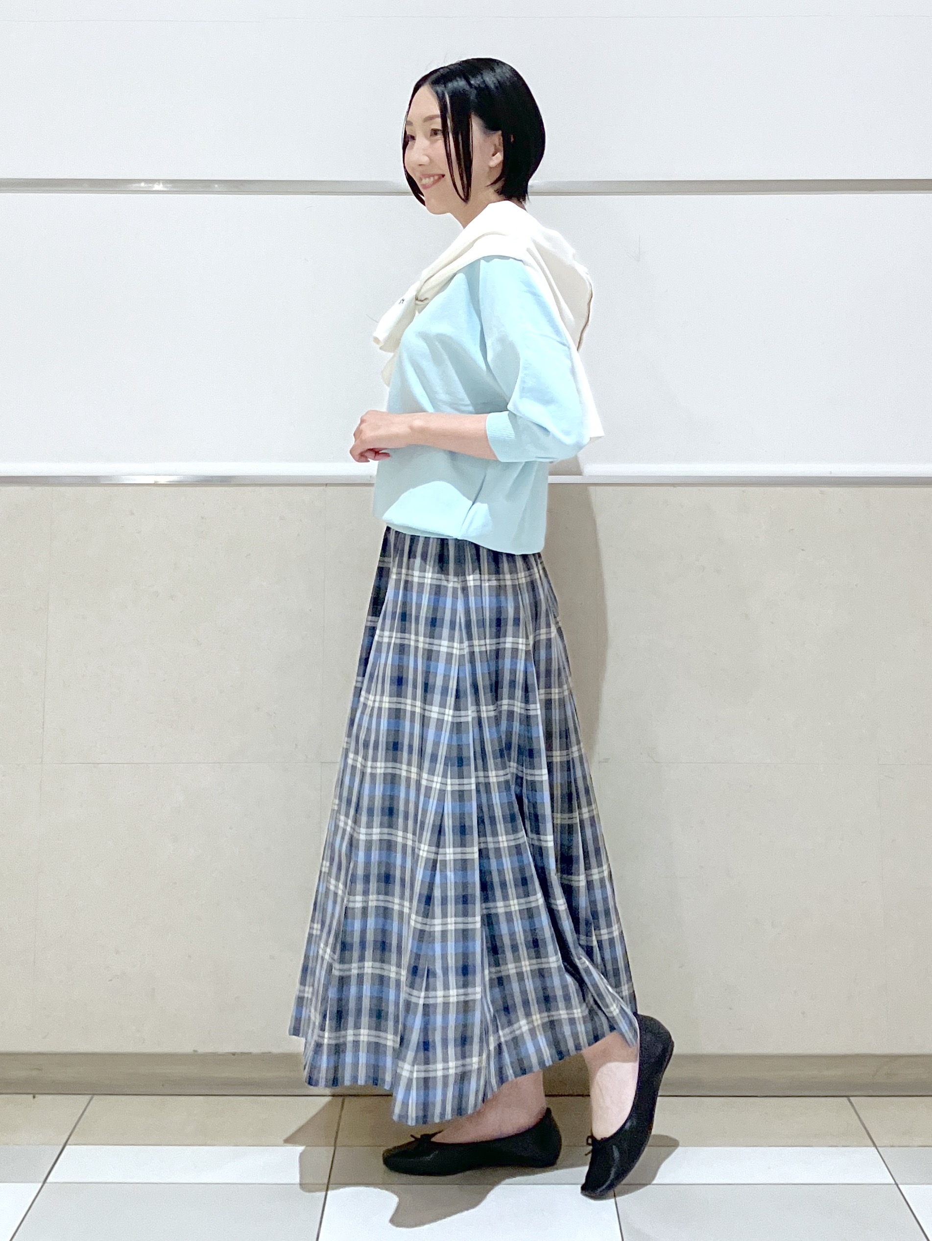 eriko さんの「Dessin｜【洗える】後ろボタンニットプルオーバー七分袖」を使ったコーディネート