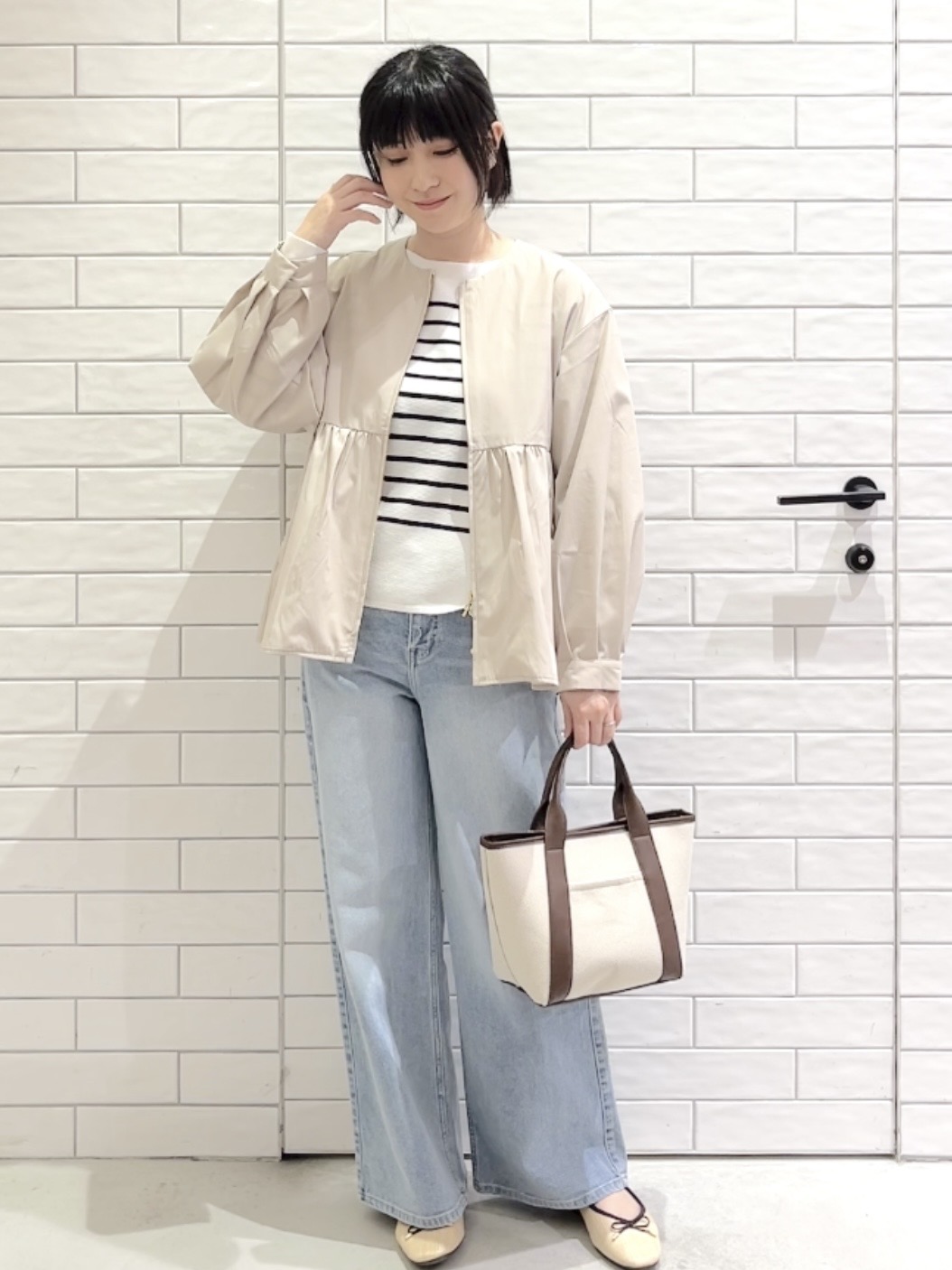 しおりさんの「OPAQUE.CLIP｜撥水ノーカラーペプラムブルゾン【洗濯機OK／抗ピル】」を使ったコーディネート