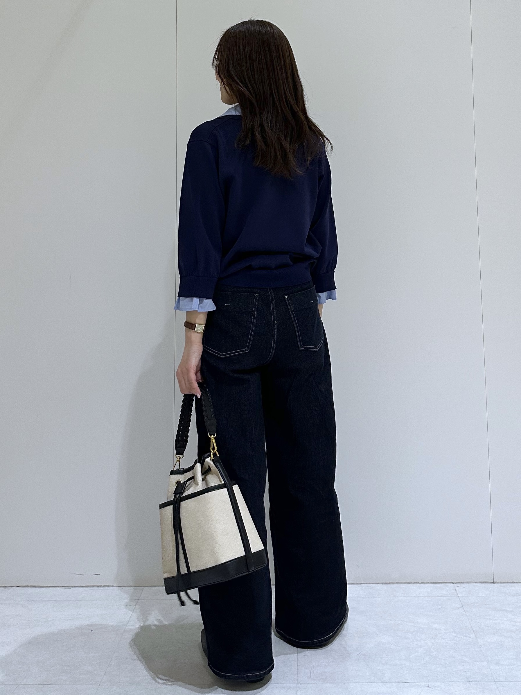 makiさんの「OPAQUE.CLIP｜シャツレイヤード風ポロニット【洗濯機OK】」を使ったコーディネート