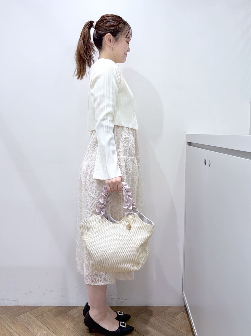Junさんの「index｜撥水トレンチコート【洗濯機OK／花粉対応】《XS～3L》」を使ったコーディネート