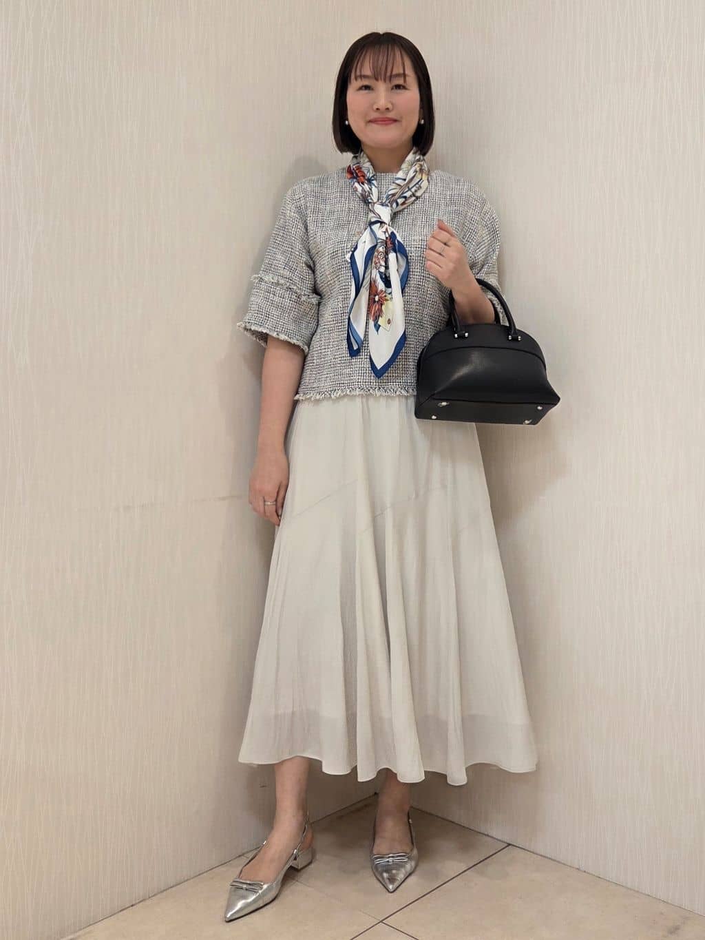 naokoさんの「UNTITLED｜【洗える】ツイードドルマンブラウス」を使ったコーディネート