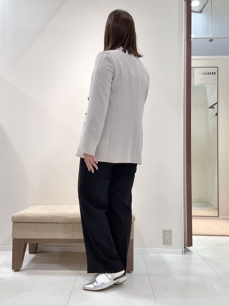 YUIさんの「UNTITLED｜【新色追加/セットアップ可】エアリー ダブルブレストジャケット」を使ったコーディネート
