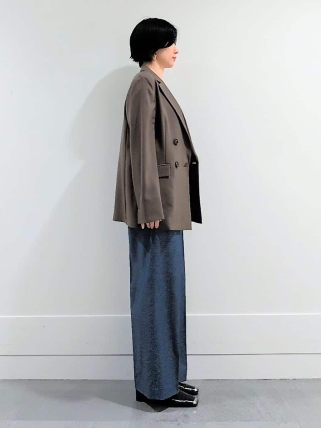 ミズタさんの「UNTITLED｜【新色追加/セットアップ可】エアリー ダブルブレストジャケット」を使ったコーディネート