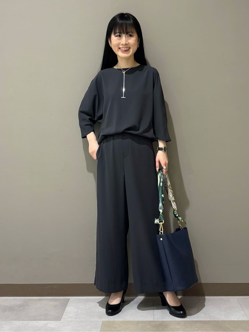 KEIKOさんの「INDIVI｜【さらに軽く軽快！／着る日傘】ノーカラージャケット」を使ったコーディネート