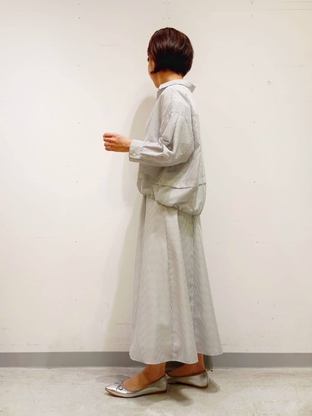 Kさんの「INDIVI｜【接触冷感／洗える／2WAY】ドロスト付 シアーシャンブレーシャツ」を使ったコーディネート