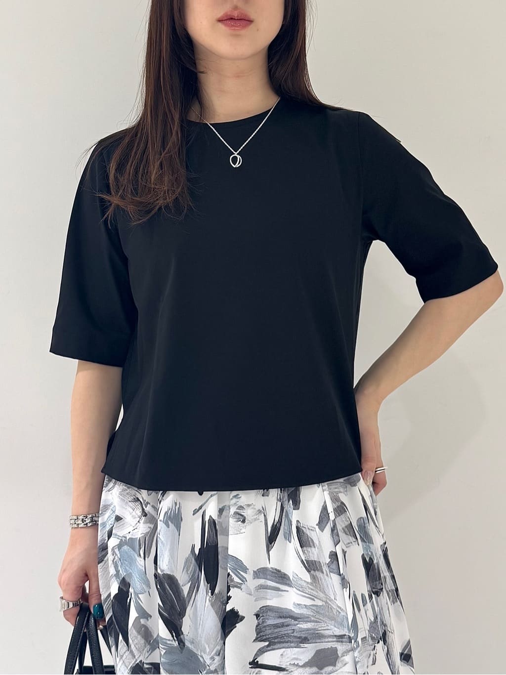 そんさんの「INDIVI｜【撥水／軽量】ミニマル スタンドカラーコート」を使ったコーディネート