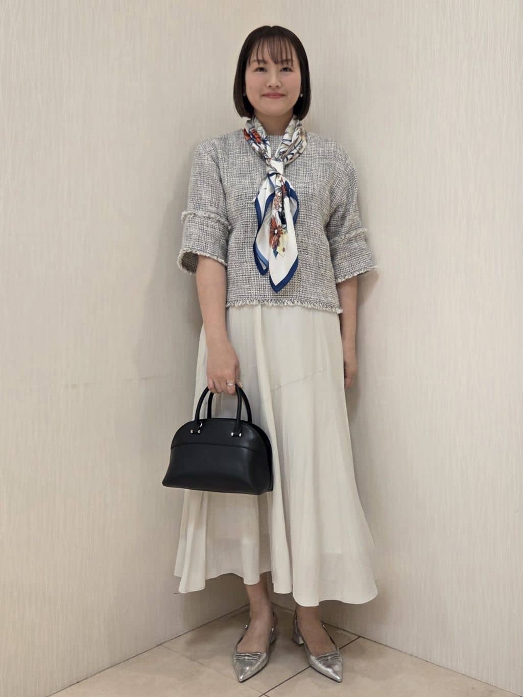naokoさんの「UNTITLED｜【洗える】ツイードドルマンブラウス」を使ったコーディネート