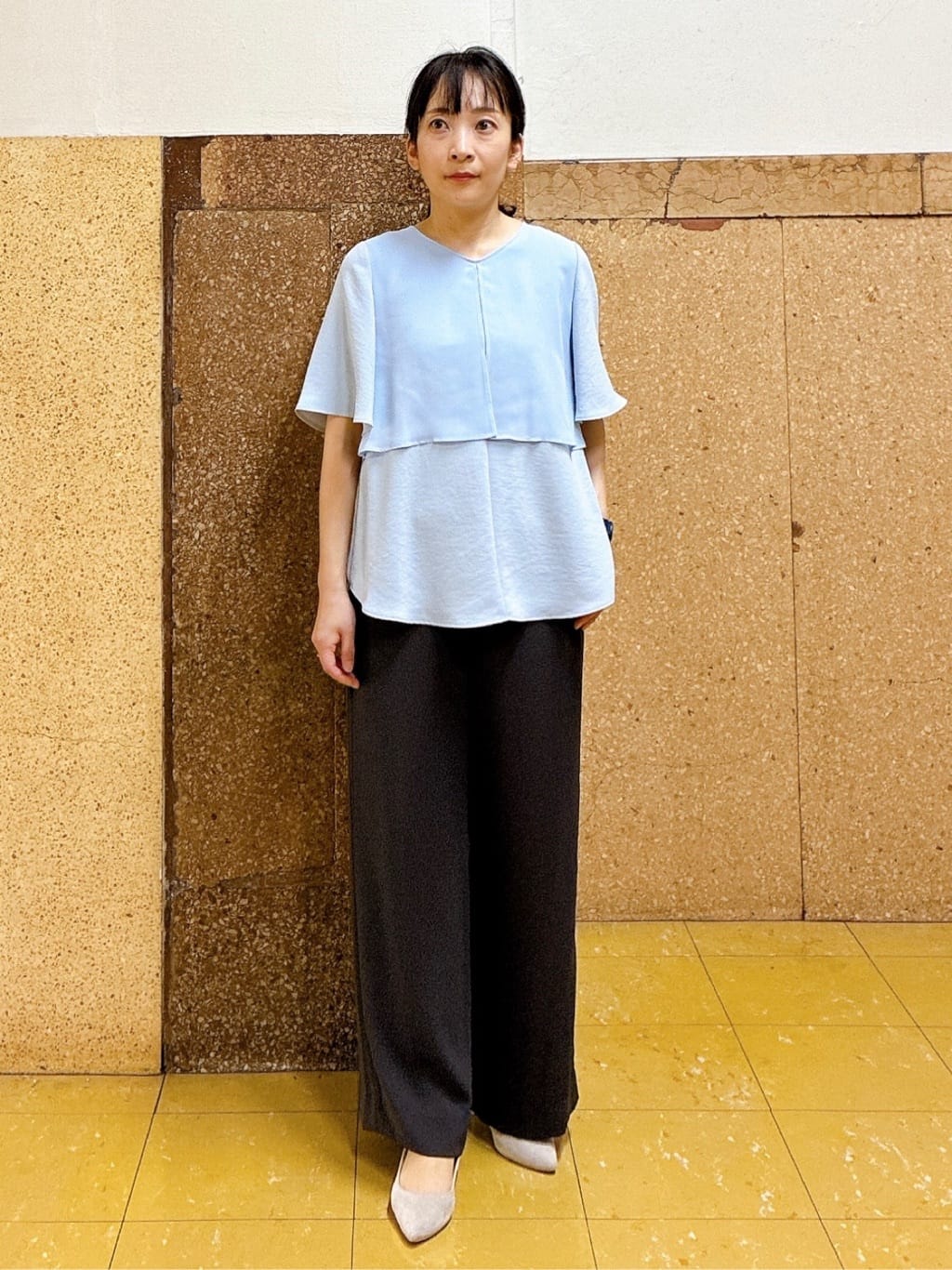 hattoriさんの「INDIVI｜【着る日傘】シフォンドッキングブラウス」を使ったコーディネート
