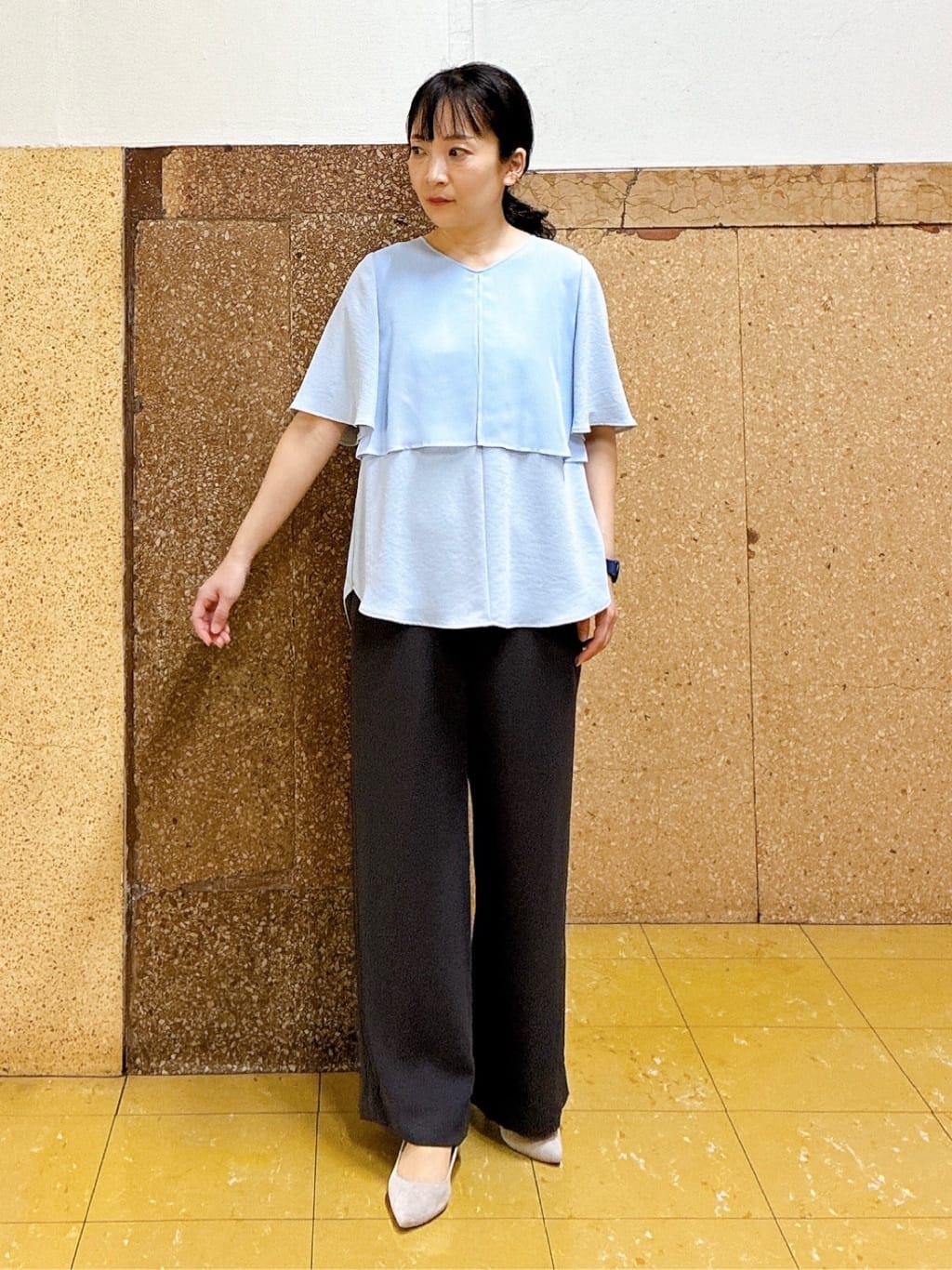 hattoriさんの「INDIVI｜【着る日傘】シフォンドッキングブラウス」を使ったコーディネート