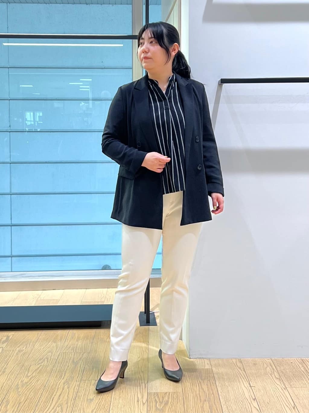 shimaさんの「INDIVI｜【洗える／多機能／SETUP可】着る日傘ダブルジャケット」を使ったコーディネート