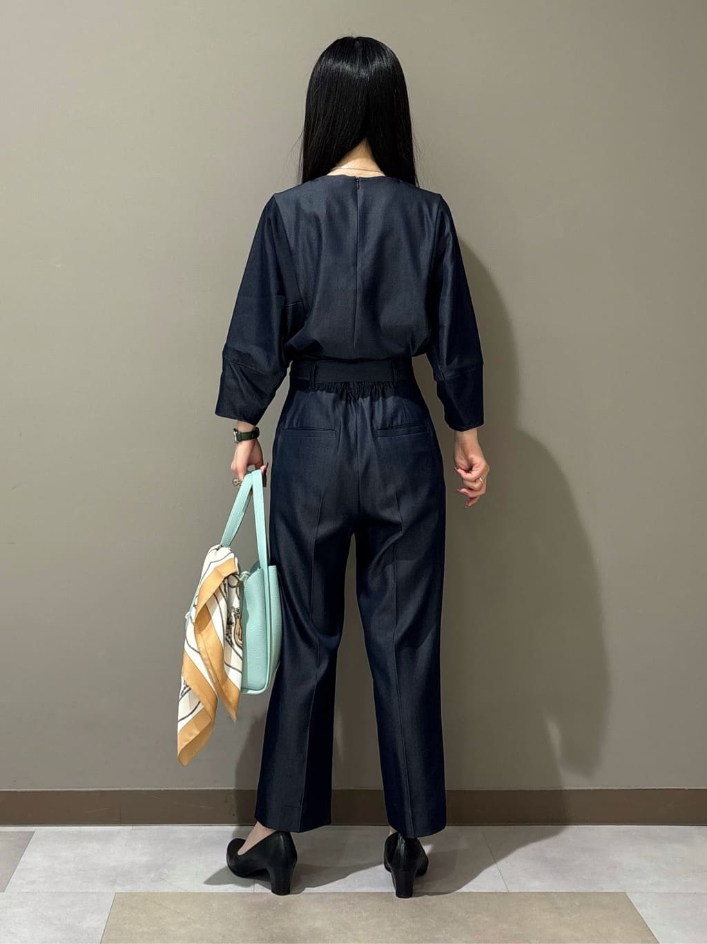 KEIKOさんの「INDIVI｜【洗える／多機能／SETUP可】着る日傘ダブルジャケット」を使ったコーディネート