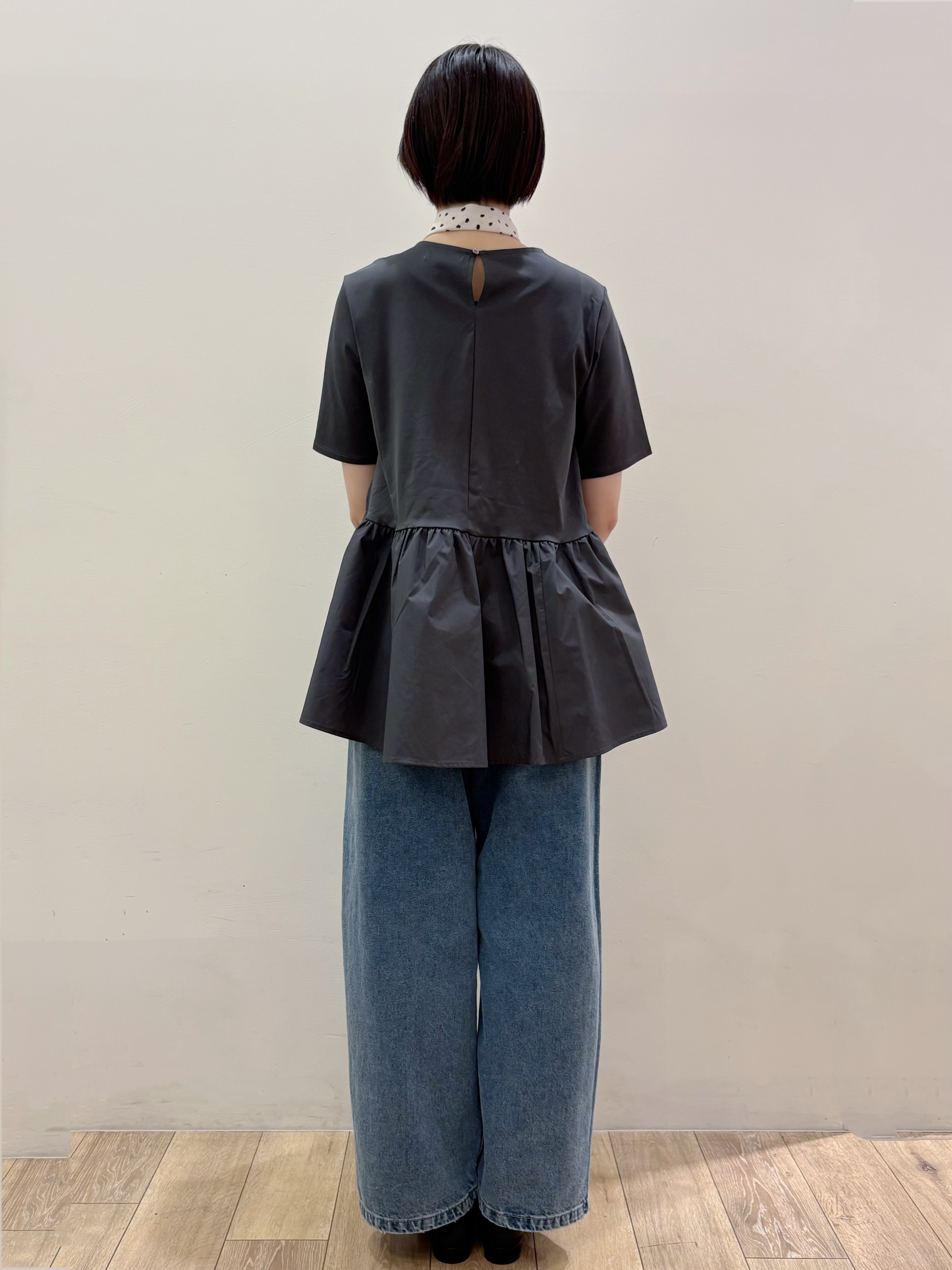 RINさんの「OPAQUE.CLIP｜ペプラムドッキングカットソー【洗濯機OK】」を使ったコーディネート