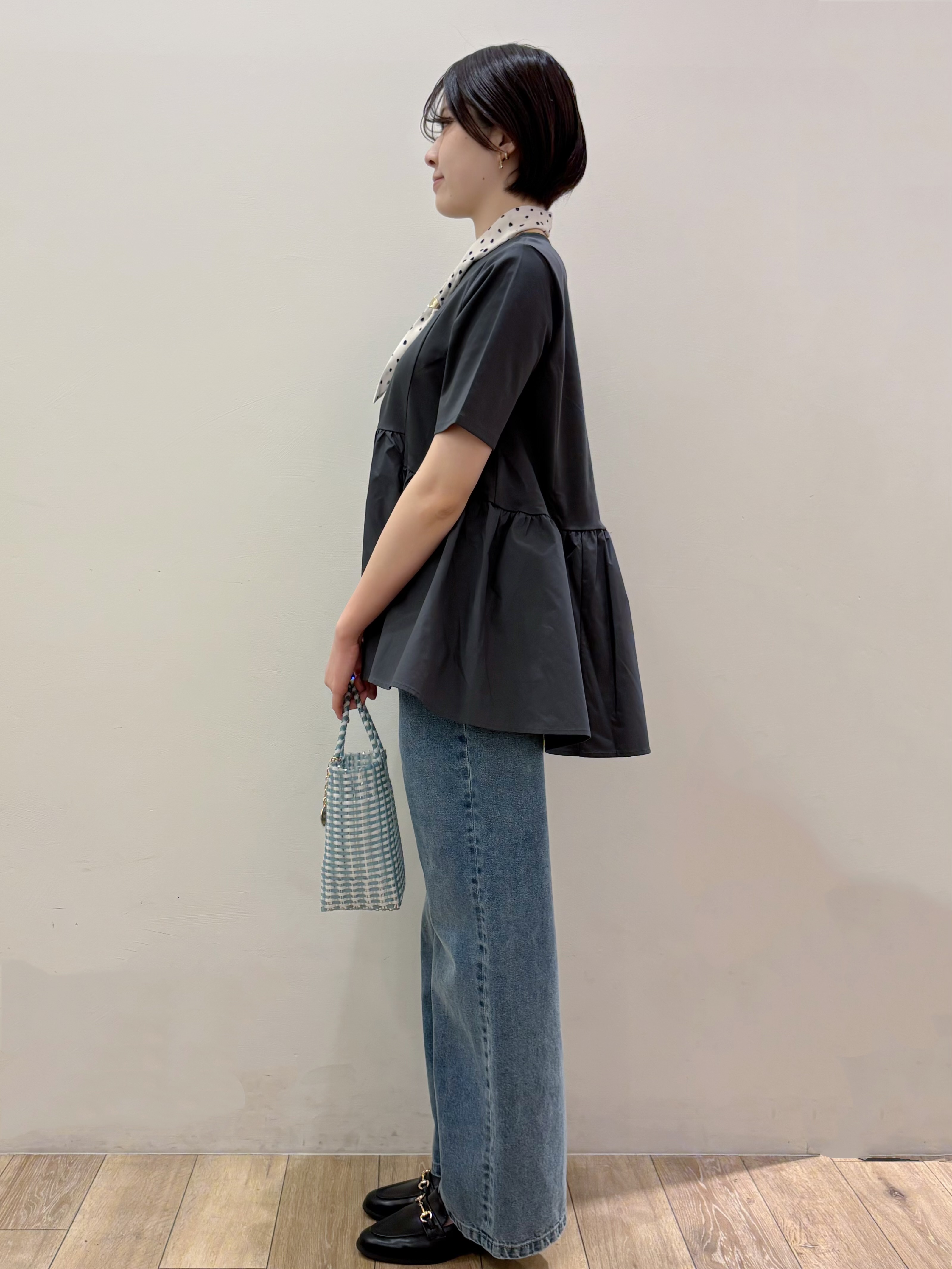 RINさんの「OPAQUE.CLIP｜ペプラムドッキングカットソー【洗濯機OK】」を使ったコーディネート