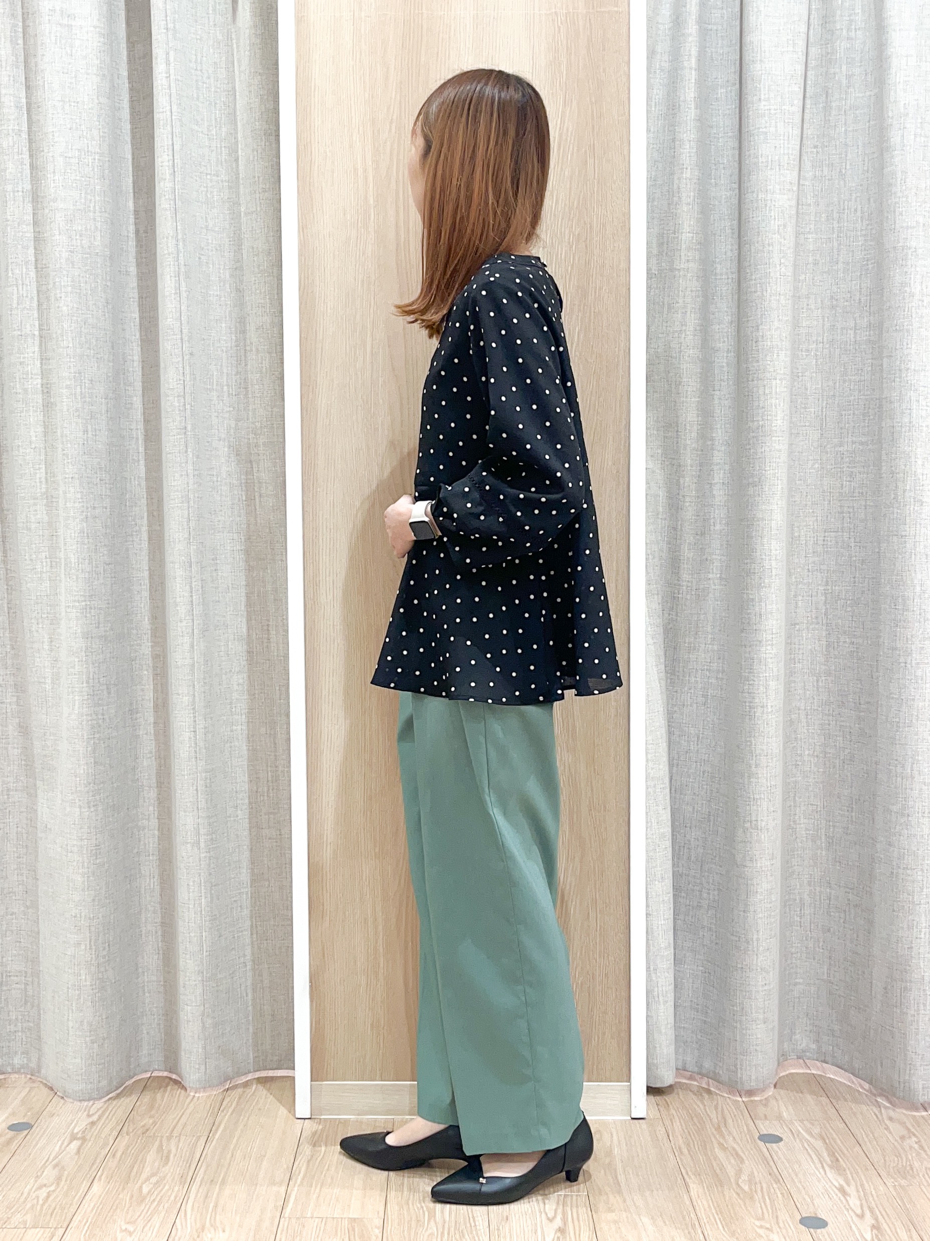 みーちゃんさんの「grove｜【UVカット・体型カバーも叶う】麻調メッシュランタンスリーブブラウス」を使ったコーディネート