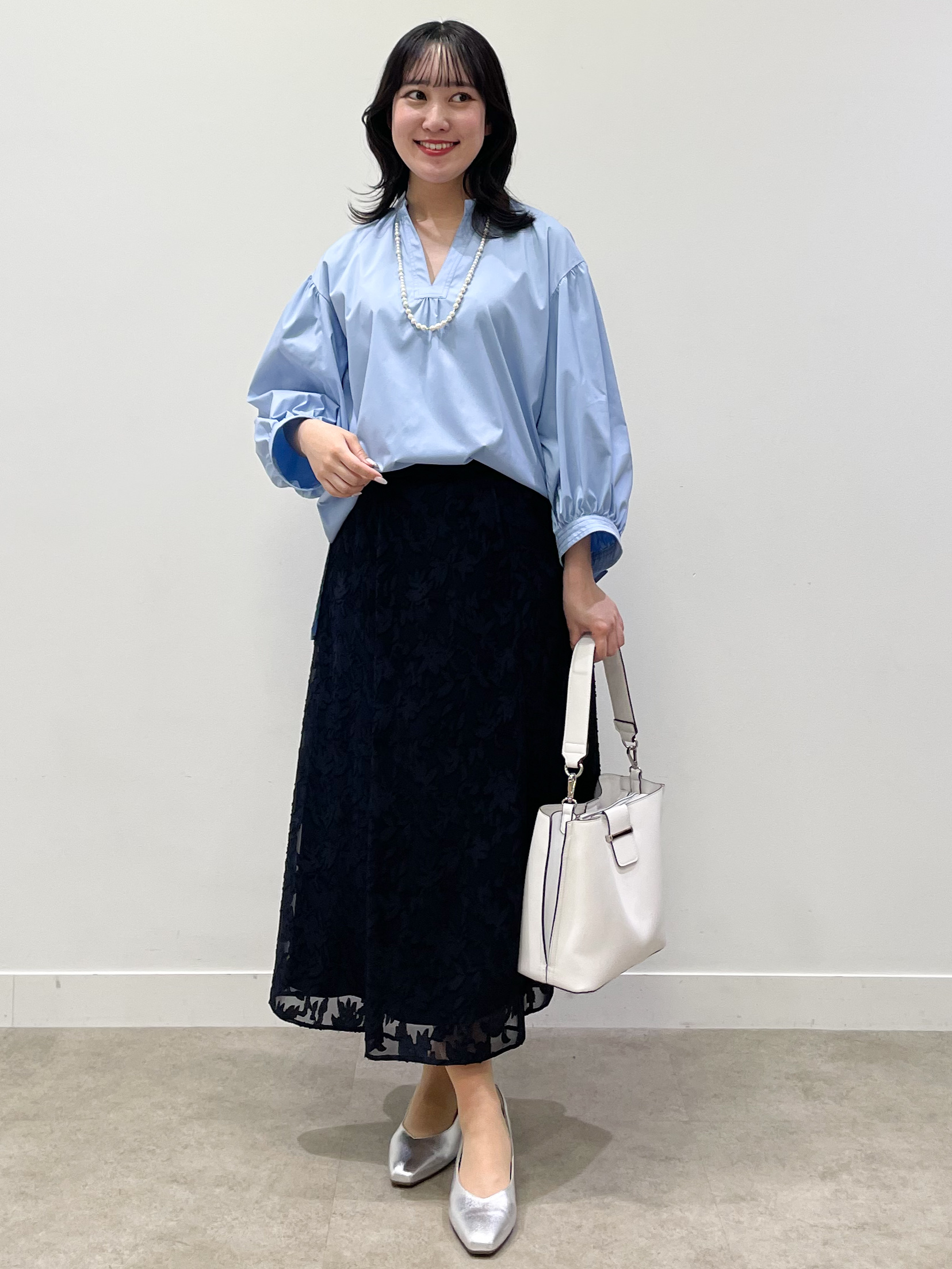 yukariさんの「Reflect｜ボリュームスリーブプルオーバーブラウス」を使ったコーディネート