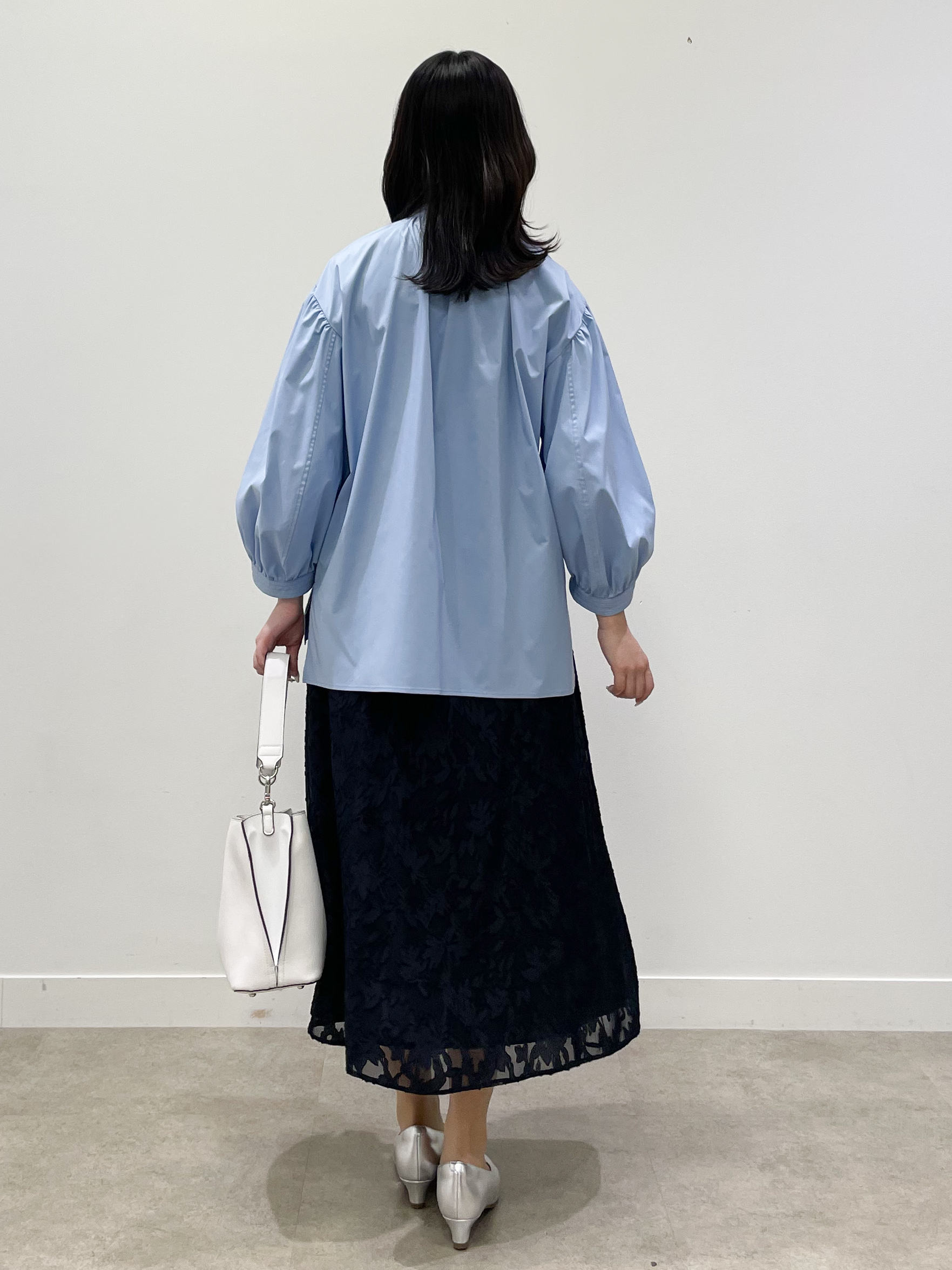 yukariさんの「Reflect｜ボリュームスリーブプルオーバーブラウス」を使ったコーディネート
