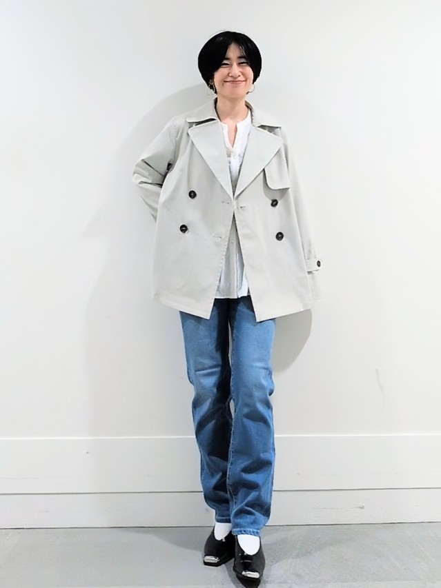 ミズタさんの「UNTITLED｜【着映え/洗える】リラックスシャーリングブラウス」を使ったコーディネート