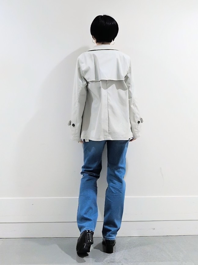 ミズタさんの「UNTITLED｜【着映え/洗える】リラックスシャーリングブラウス」を使ったコーディネート
