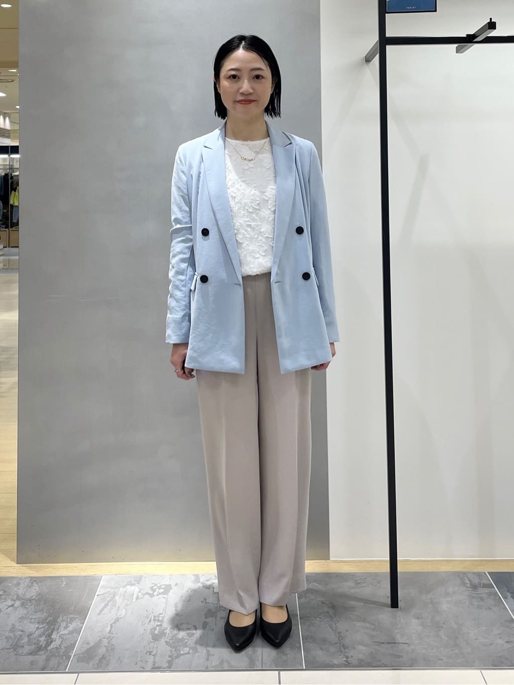 shihoさんの「INDIVI｜【洗える／多機能／SETUP可】着る日傘ダブルジャケット」を使ったコーディネート
