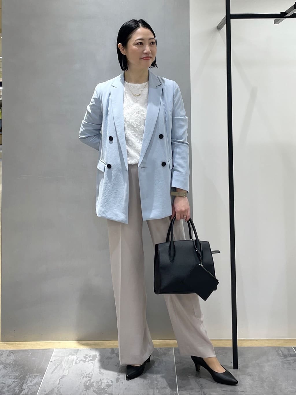 shihoさんの「INDIVI｜【洗える／多機能／SETUP可】着る日傘ダブルジャケット」を使ったコーディネート