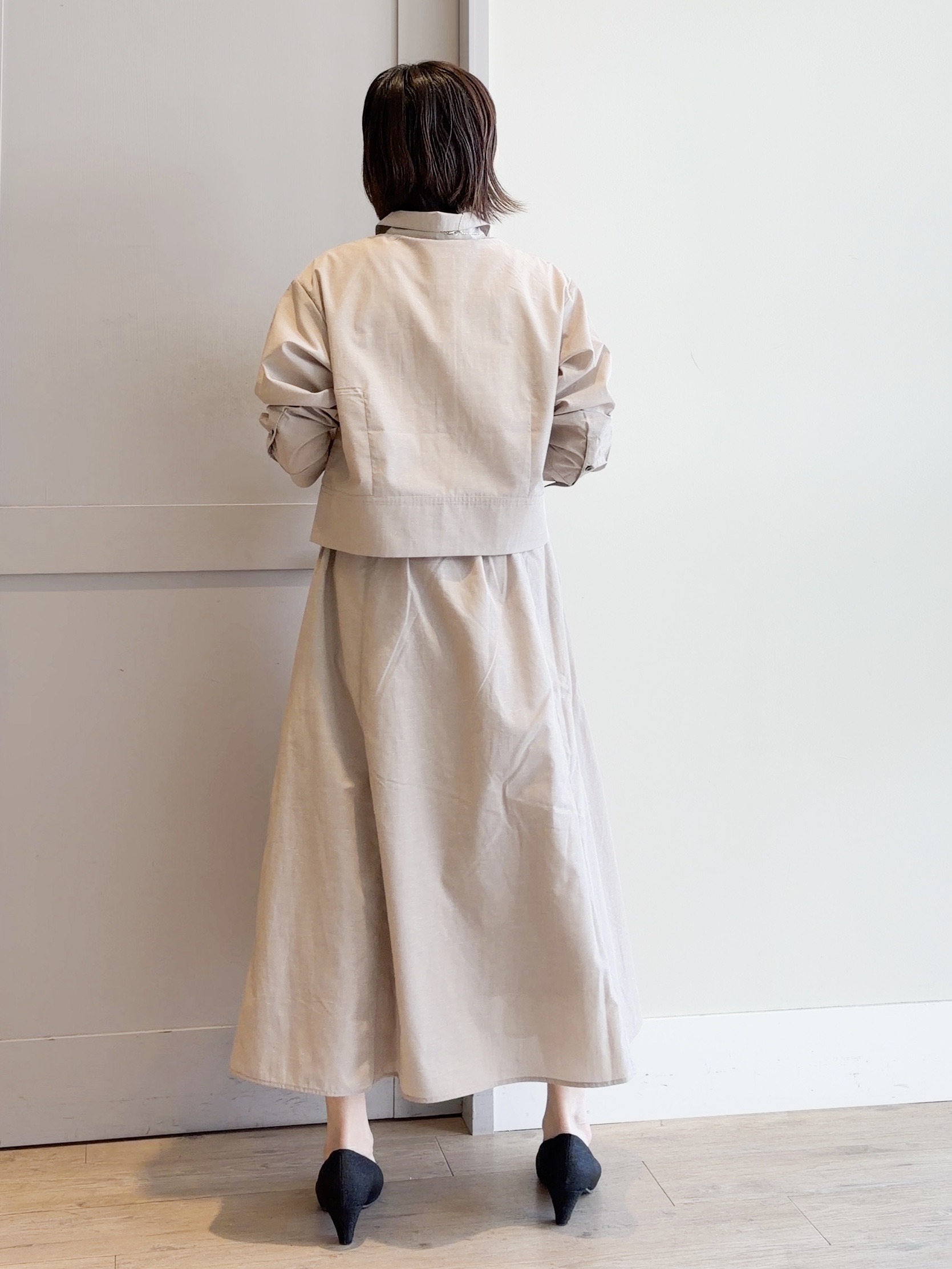 yamakoさんの「grove｜【貴島明日香さん着用／イージーケア／接触冷感】麻混クロップドシャツ」を使ったコーディネート
