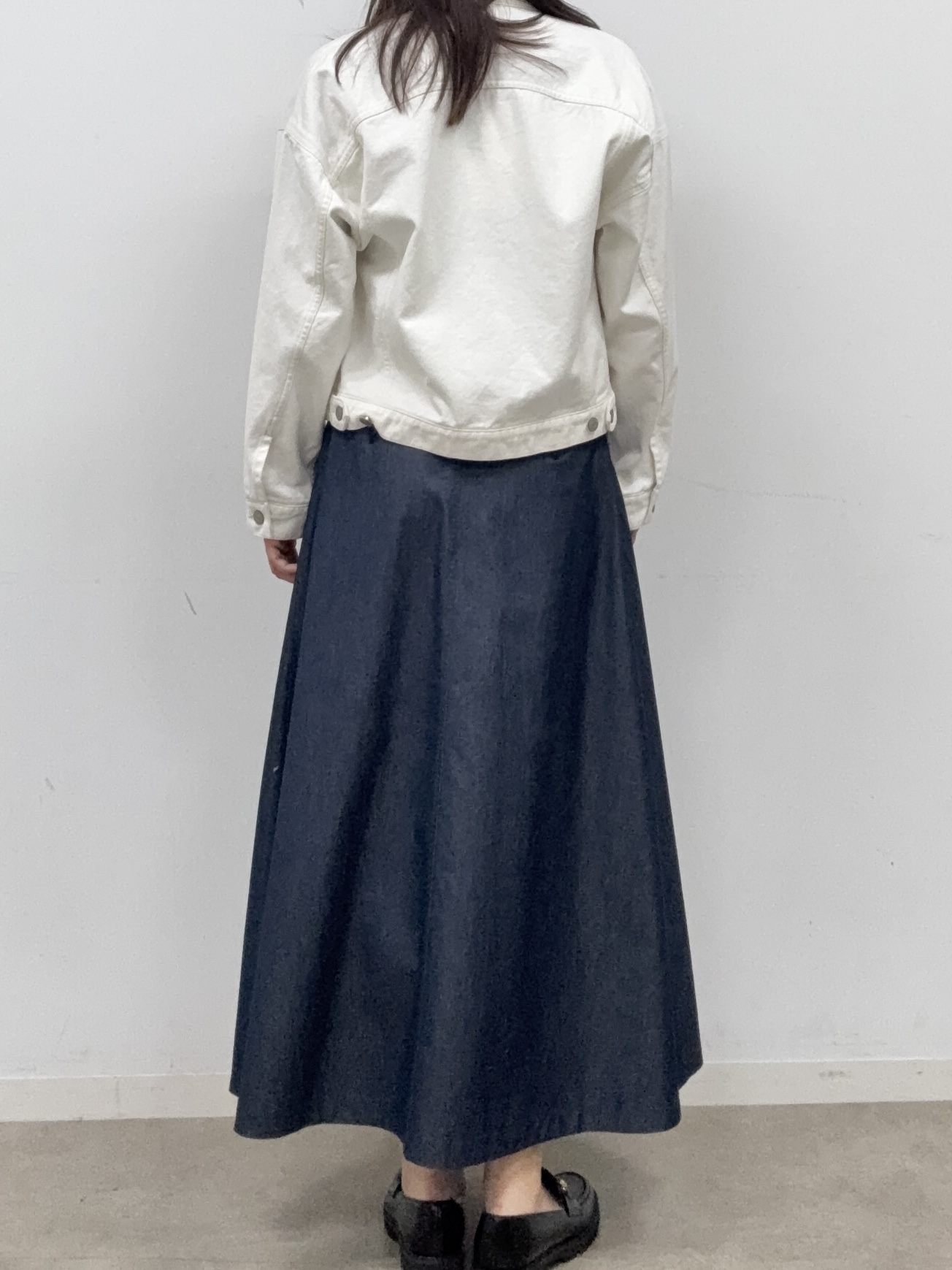 BUNさんの「DRESSTERIOR｜【ウォッシャブル】バンドカラー ホワイトＧジャン」を使ったコーディネート