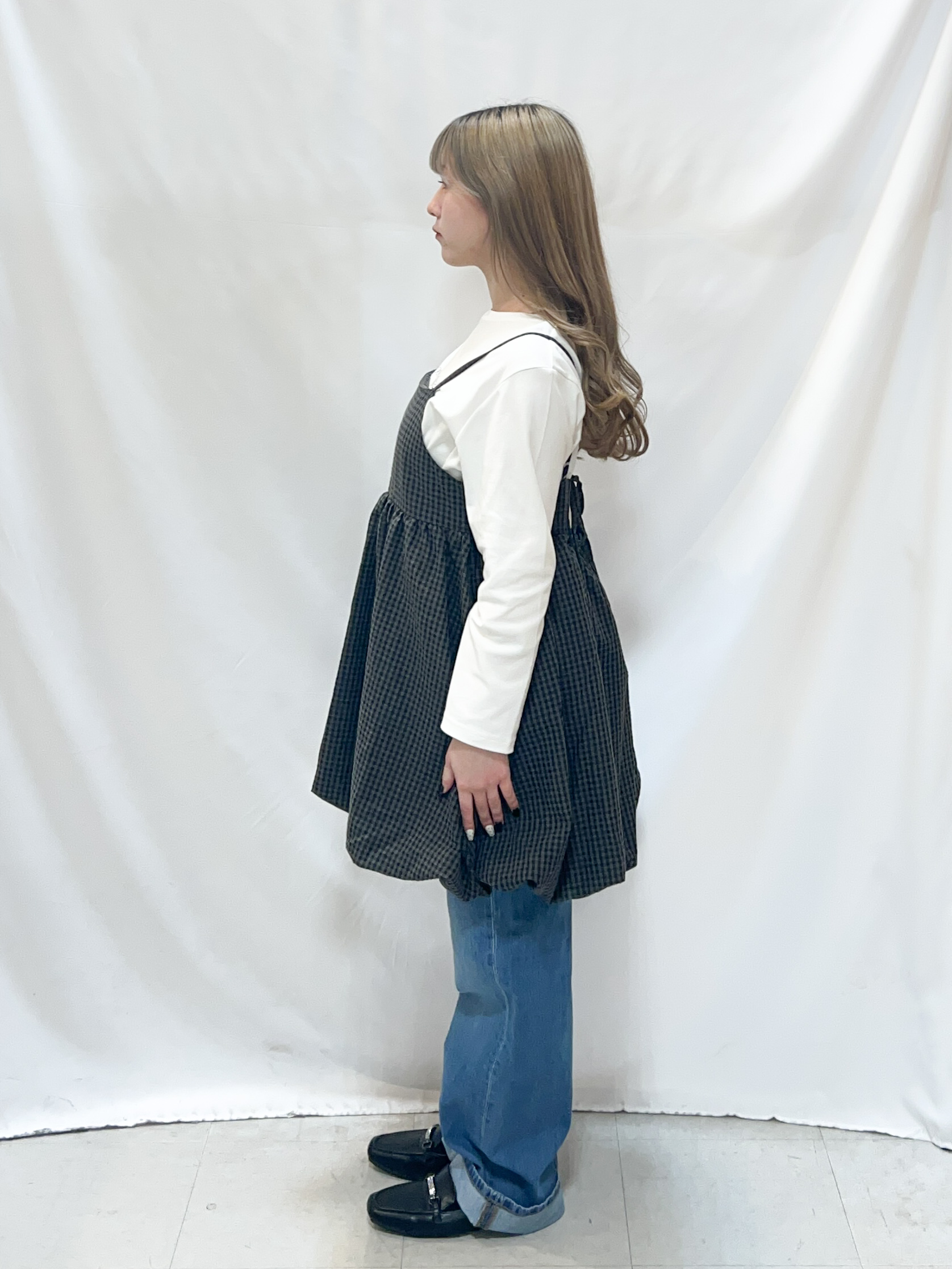reonさんの「SHOO･LA･RUE｜【洗濯機可/体型カバー/S-LL】後ろ姿も抜かりない ギンガムチェック柄バルーンキャミチュニック」を使ったコーディネート