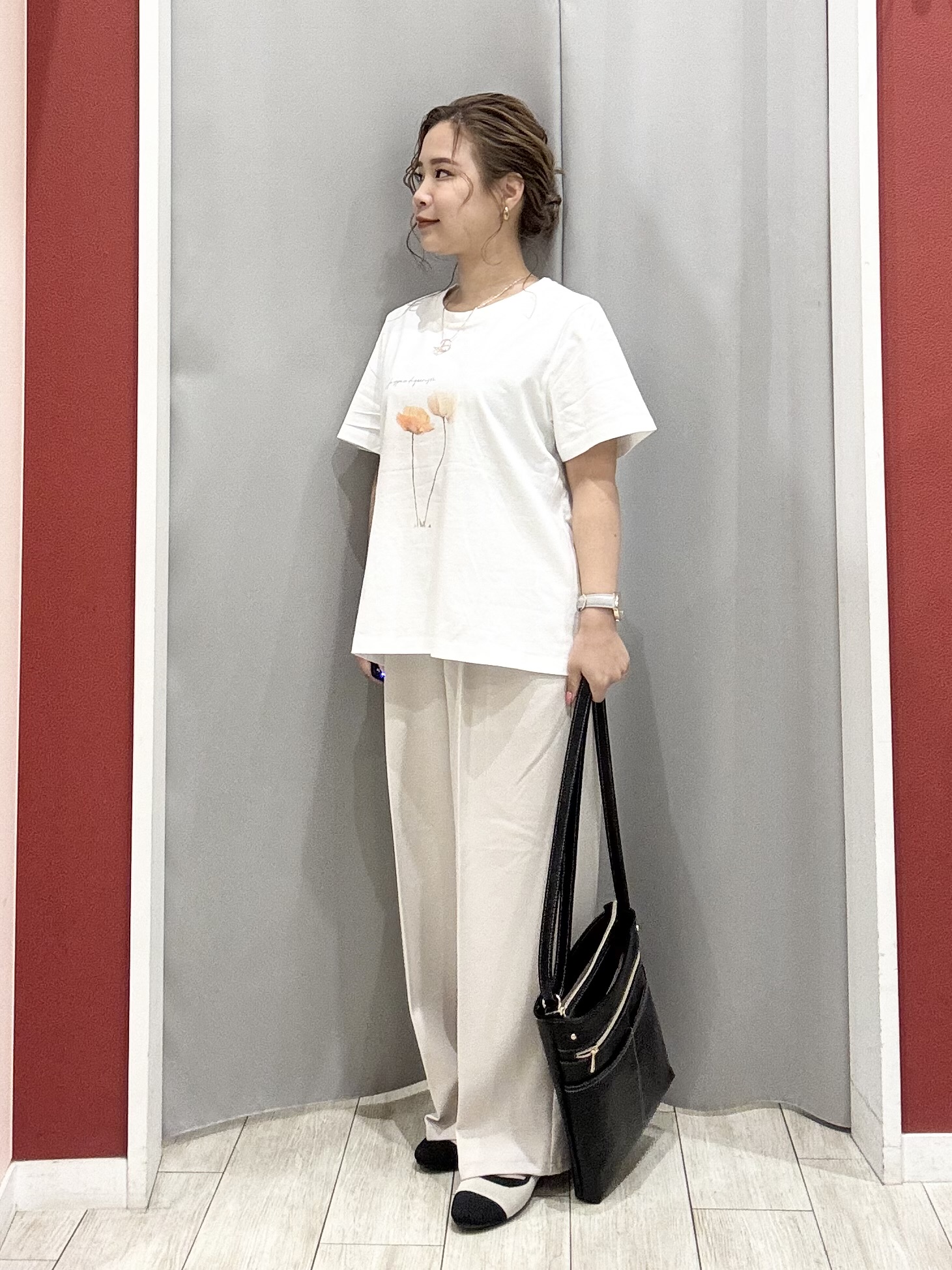 shioさんの「SHOO･LA･RUE｜【体型カバー】ふんわり質感 やわらかこなれシアーシャツ」を使ったコーディネート