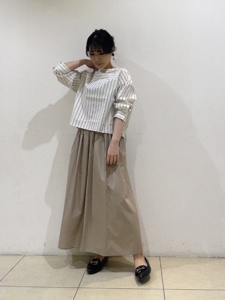 watanabeさんの「UNTITLED｜【洗える/6分袖】ボートネックブラウス」を使ったコーディネート
