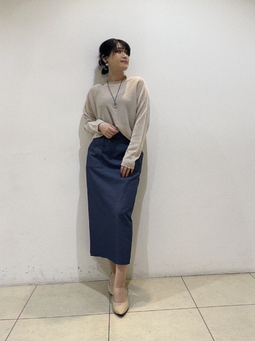 watanabeさんの「UNTITLED｜【古畑星夏さん着用/8色展開/程よい透け感】ドライタッチボートネックニット」を使ったコーディネート