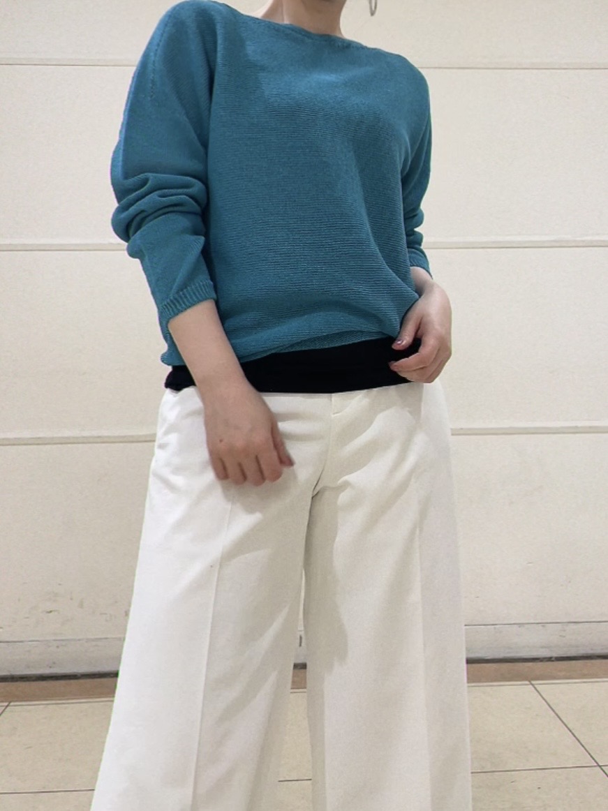 watanabeさんの「UNTITLED｜【古畑星夏さん着用/8色展開/程よい透け感】ドライタッチボートネックニット」を使ったコーディネート