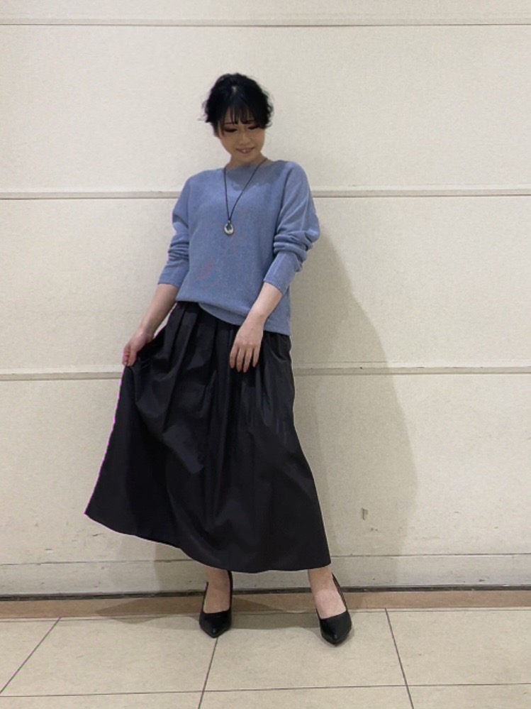 watanabeさんの「UNTITLED｜【古畑星夏さん着用/8色展開/程よい透け感】ドライタッチボートネックニット」を使ったコーディネート