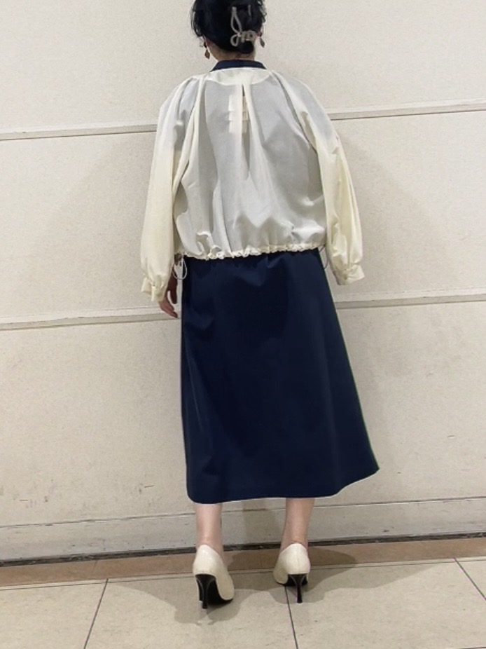 watanabeさんの「UNTITLED｜【洗える/前開きボタン】シャンブレーシャツワンピース」を使ったコーディネート