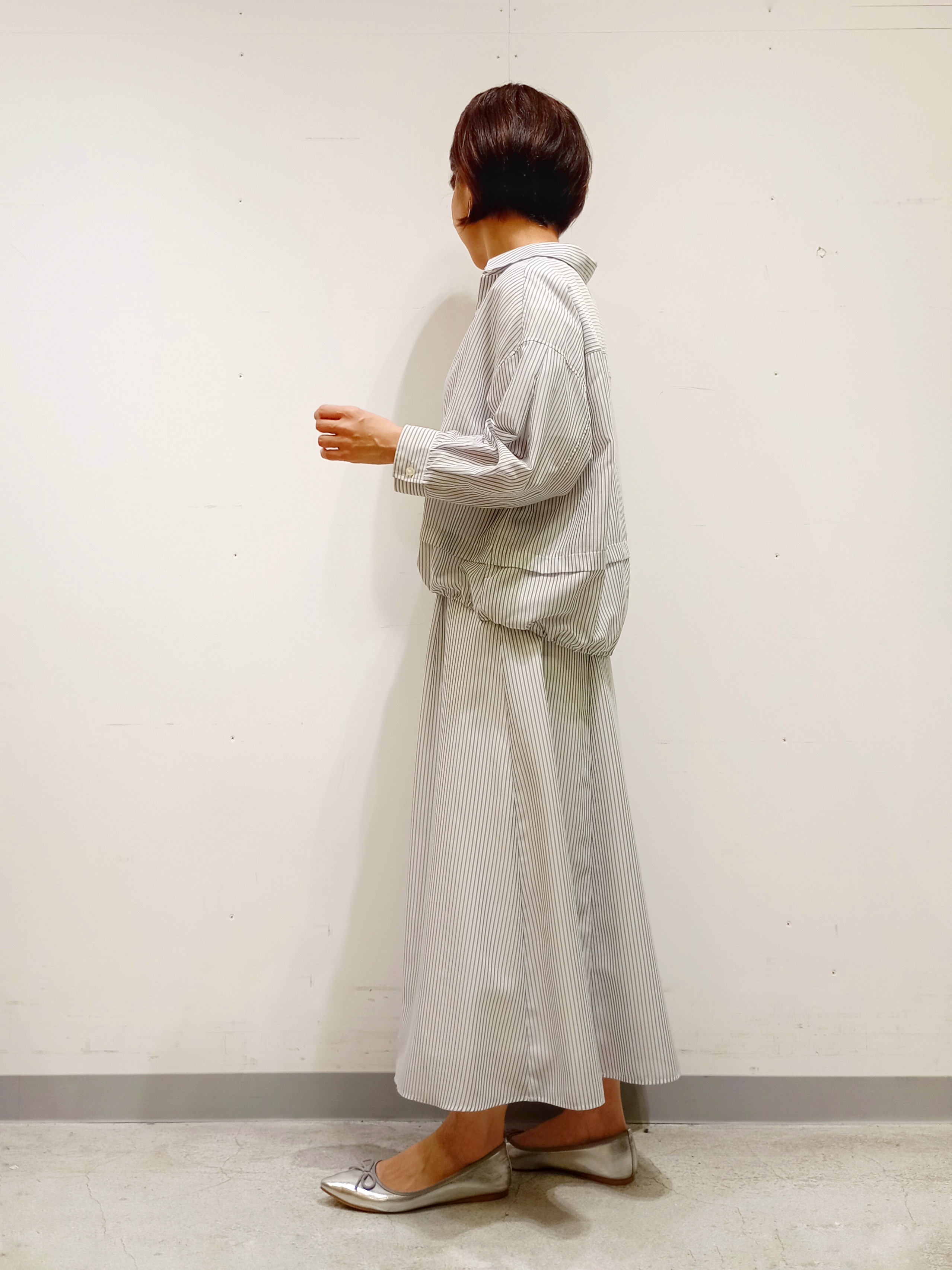 Kさんの「INDIVI｜【接触冷感／洗える／2WAY】ドロスト付 シアーシャンブレーシャツ」を使ったコーディネート