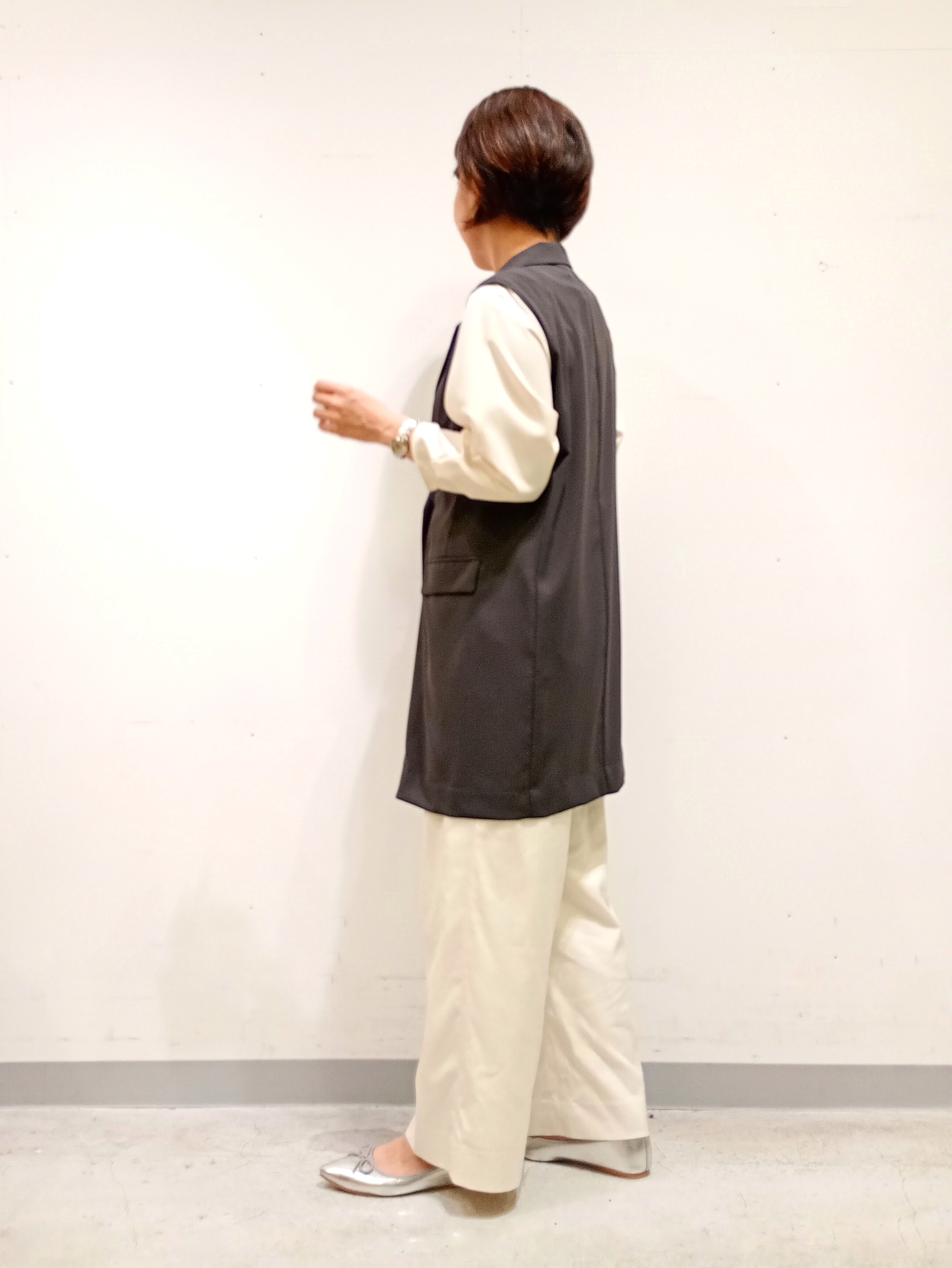 Kさんの「INDIVI｜【さらに軽く軽快！／着る日傘】ドルマントップス」を使ったコーディネート
